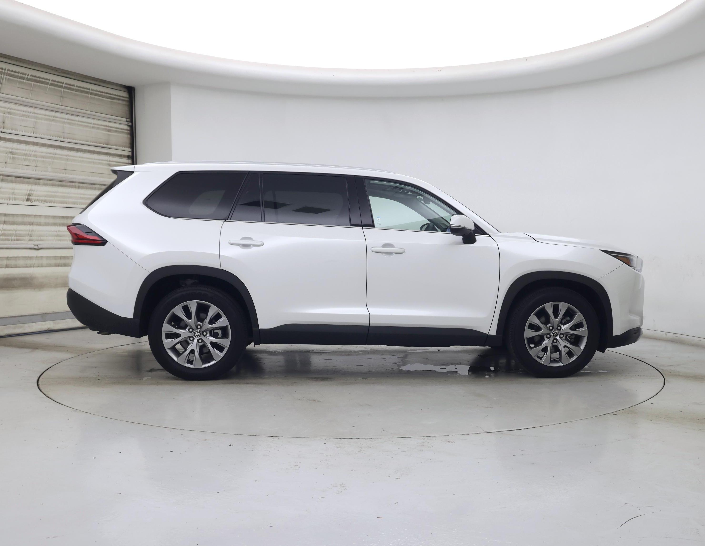 Thumbnail: 2025 Toyota Grand Highlander - 7