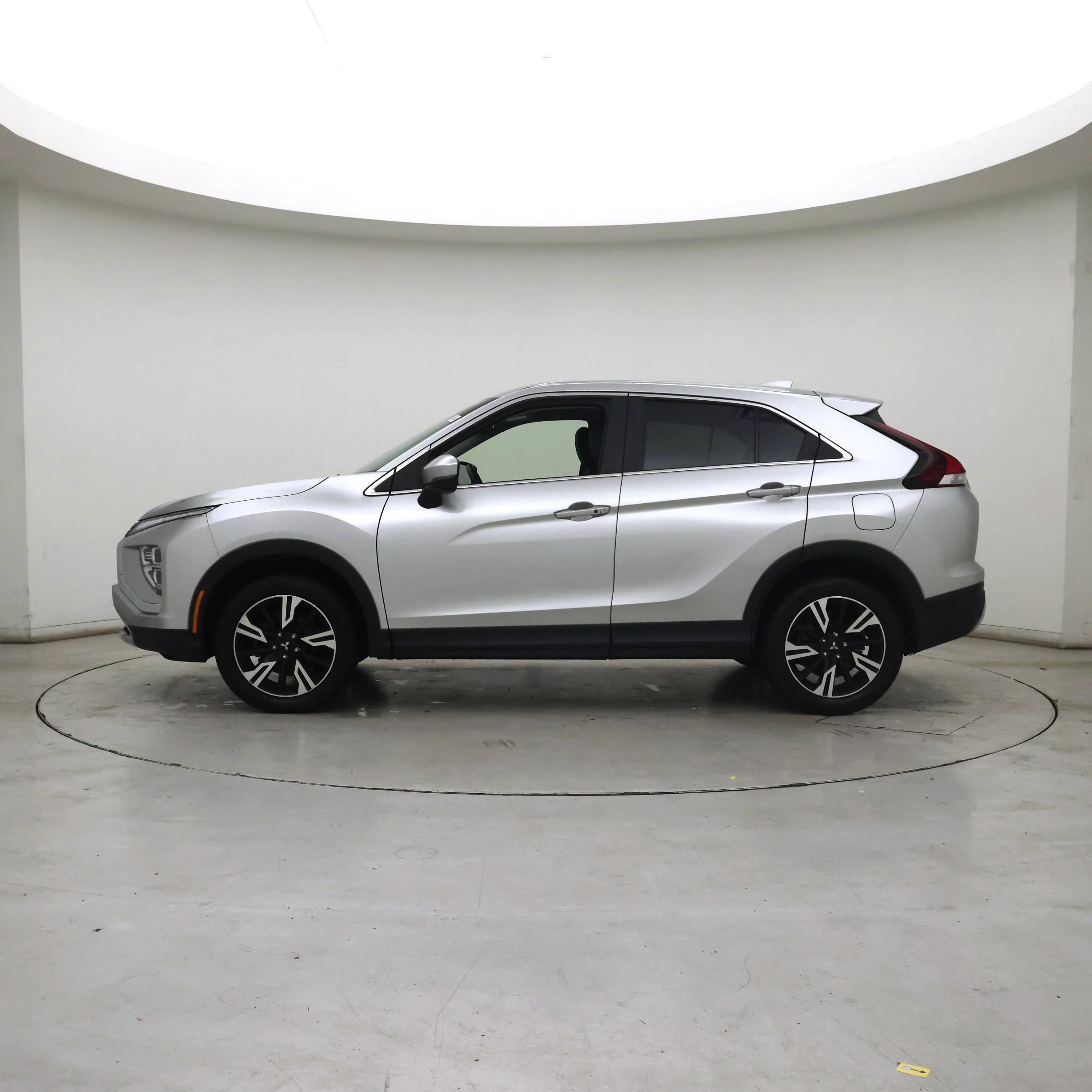 Thumbnail: 2023 Mitsubishi Eclipse Cross - 3