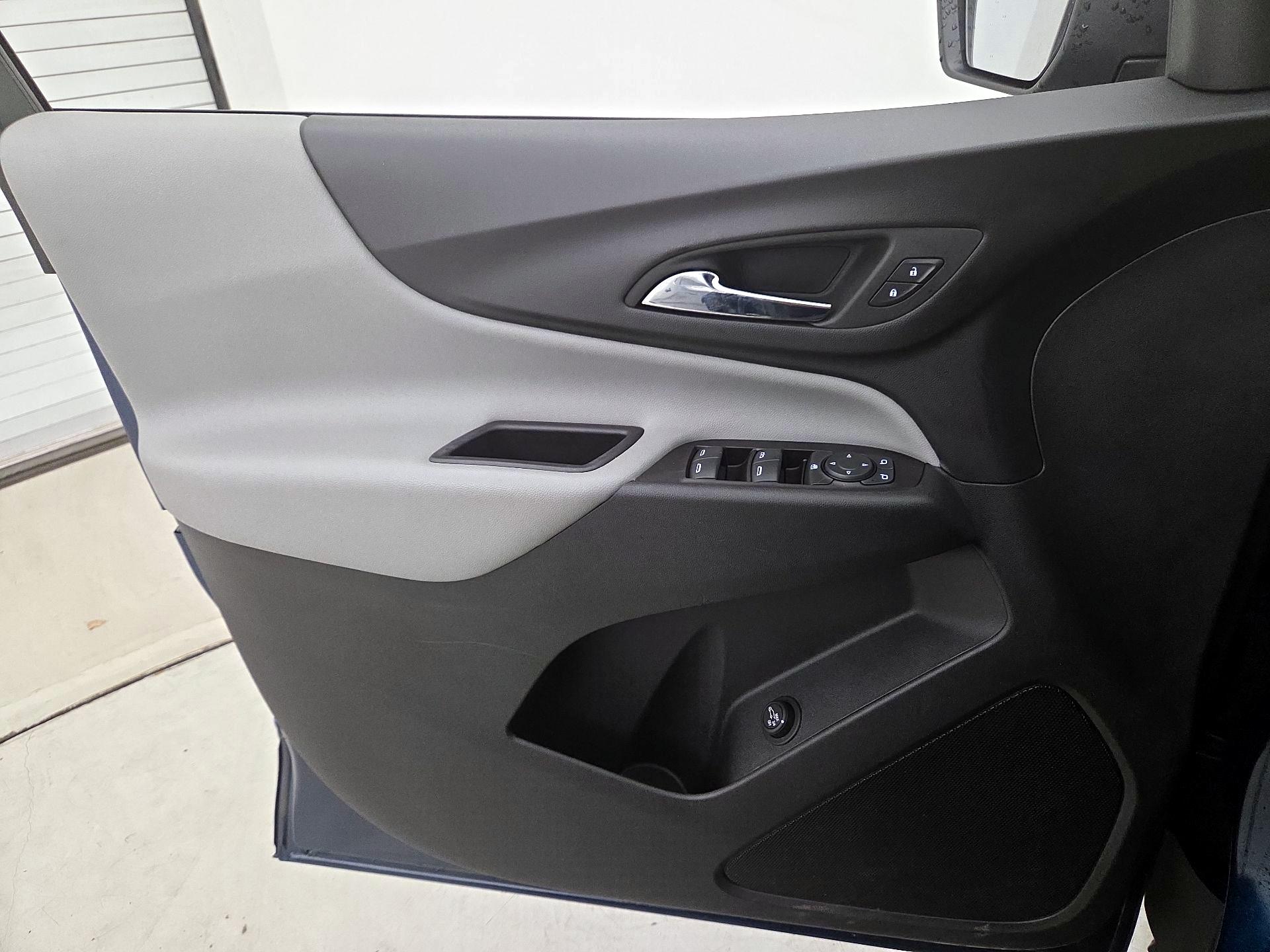 Thumbnail: 2020 Chevrolet Equinox - 12