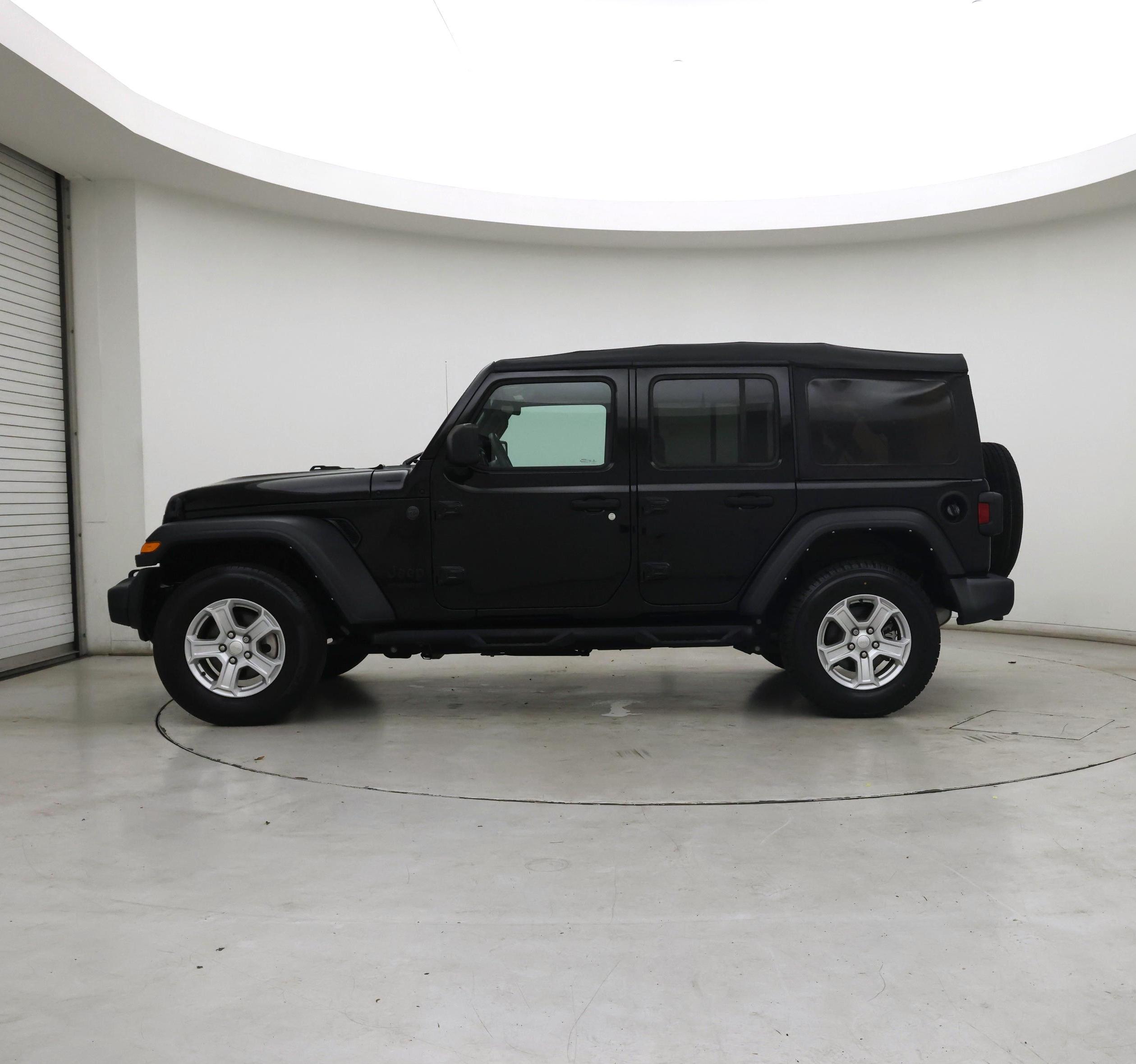 Thumbnail: 2022 Jeep Wrangler - 3