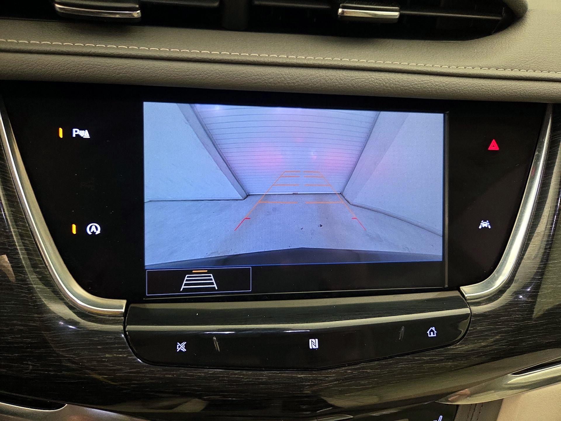 Thumbnail: 2020 Cadillac XT6 - 13