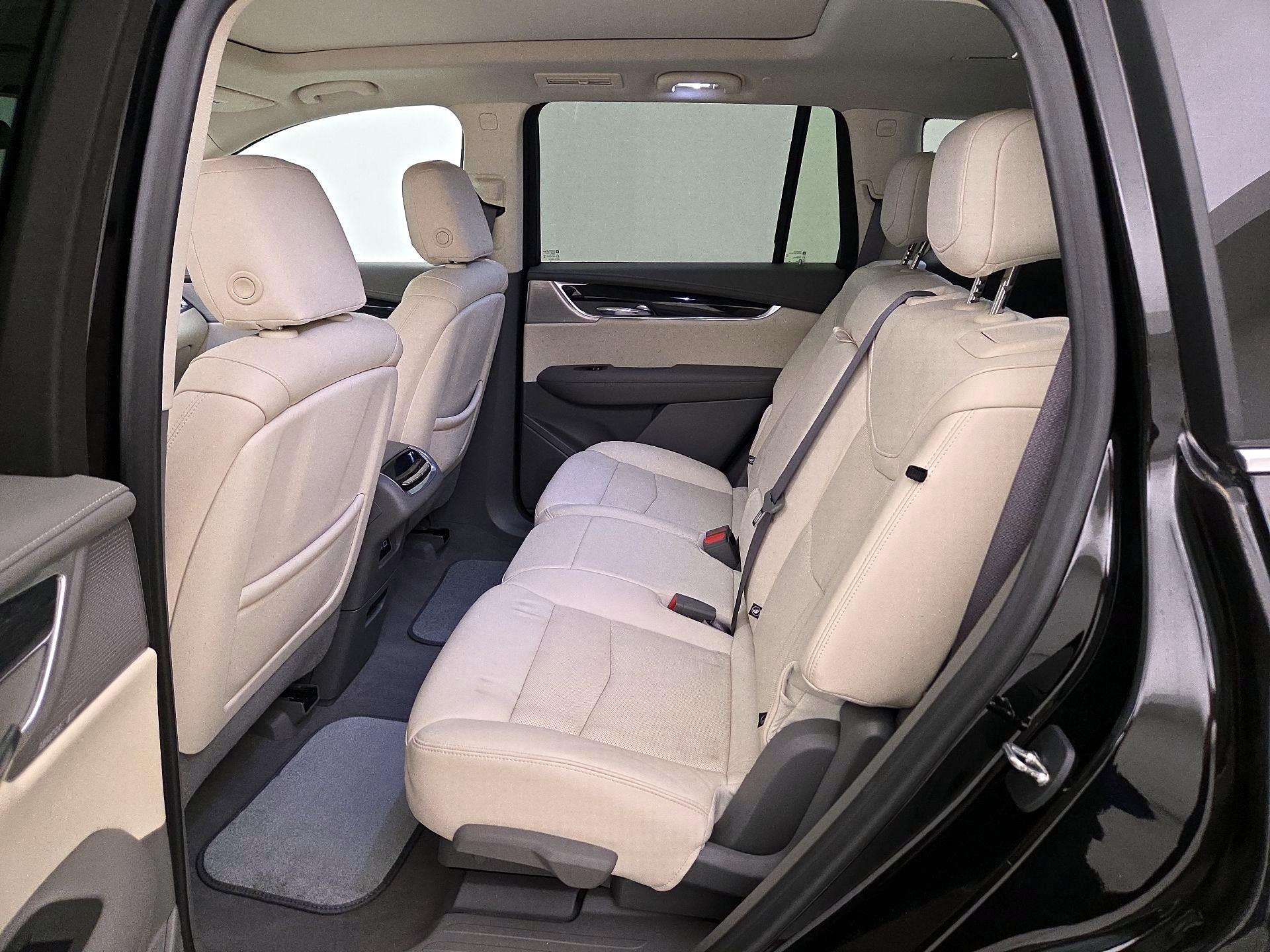 Thumbnail: 2020 Cadillac XT6 - 18