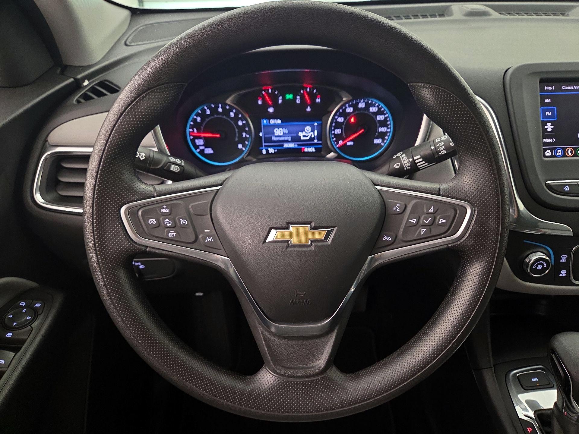Thumbnail: 2022 Chevrolet Equinox - 10