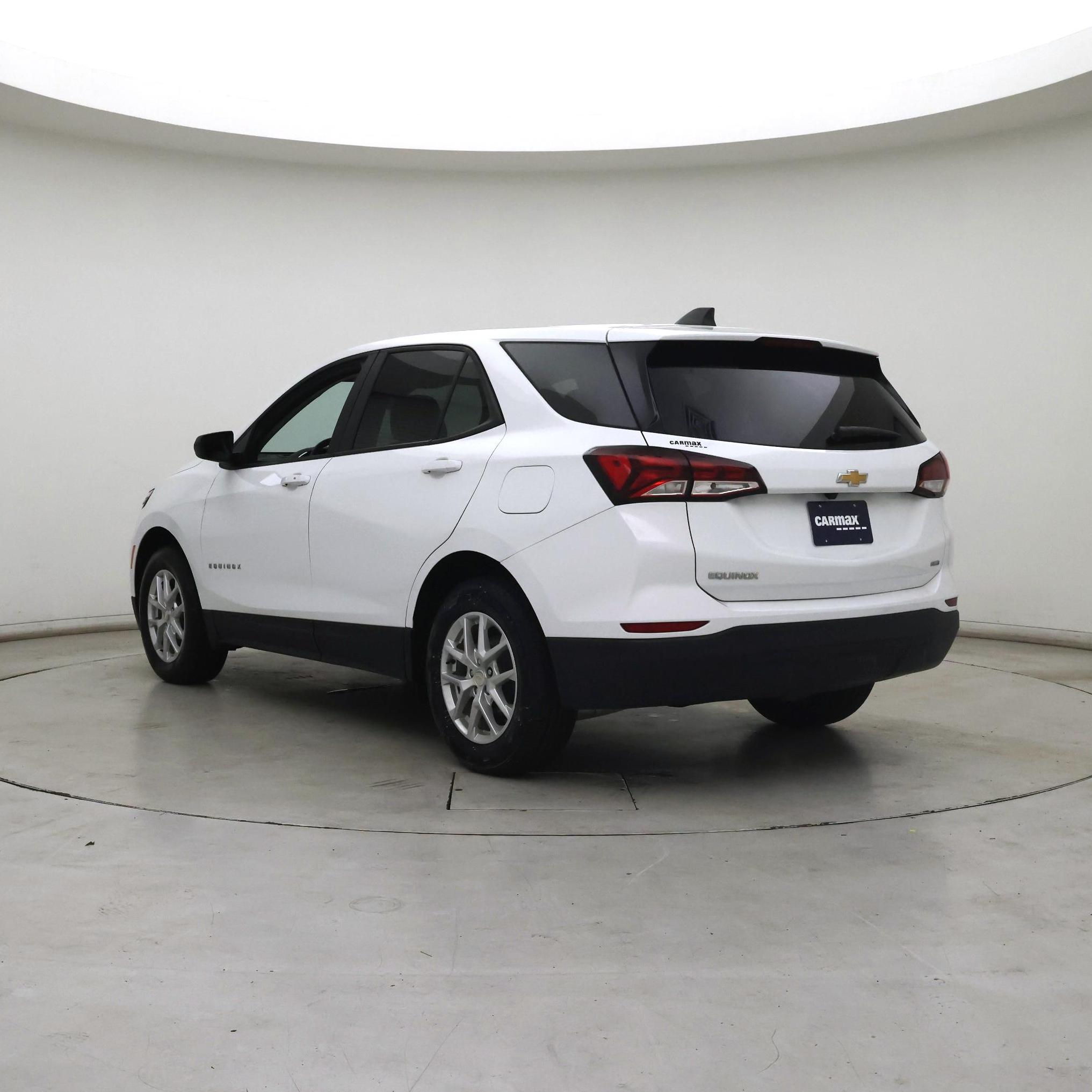 Thumbnail: 2022 Chevrolet Equinox - 2
