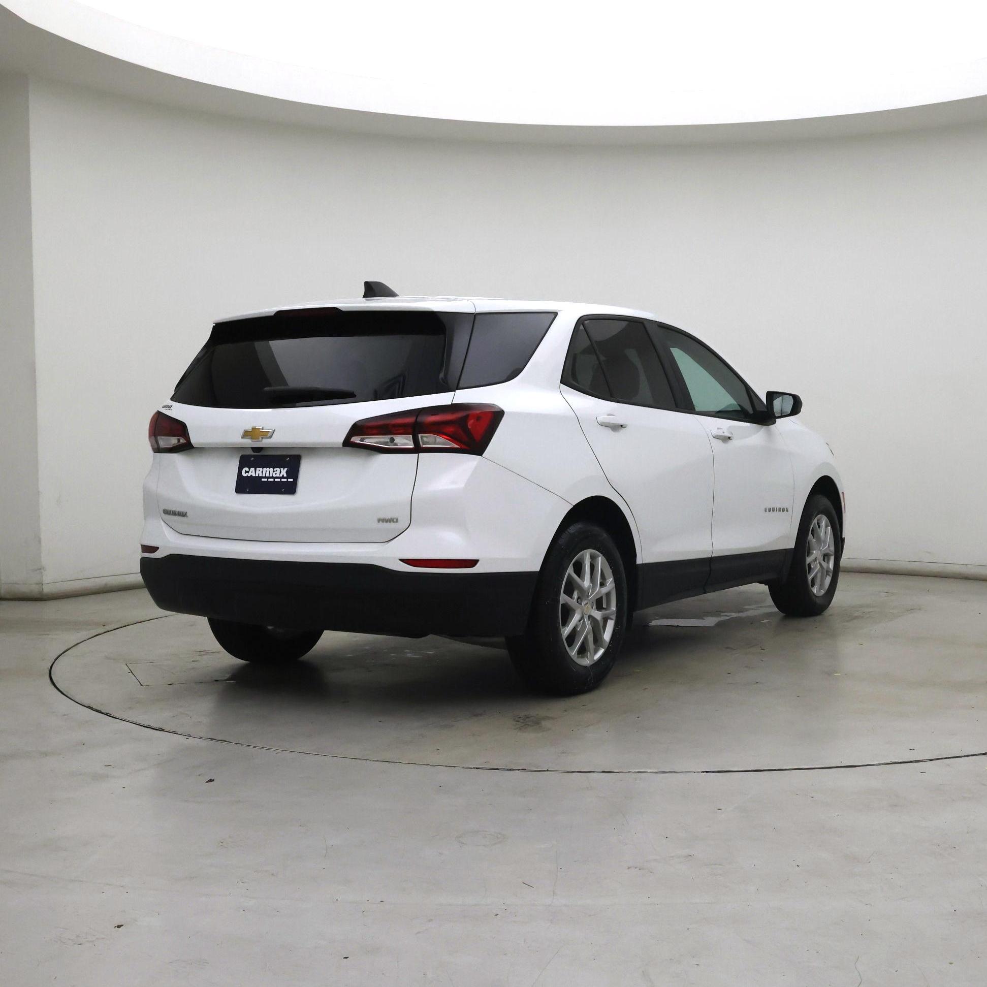 Thumbnail: 2022 Chevrolet Equinox - 8