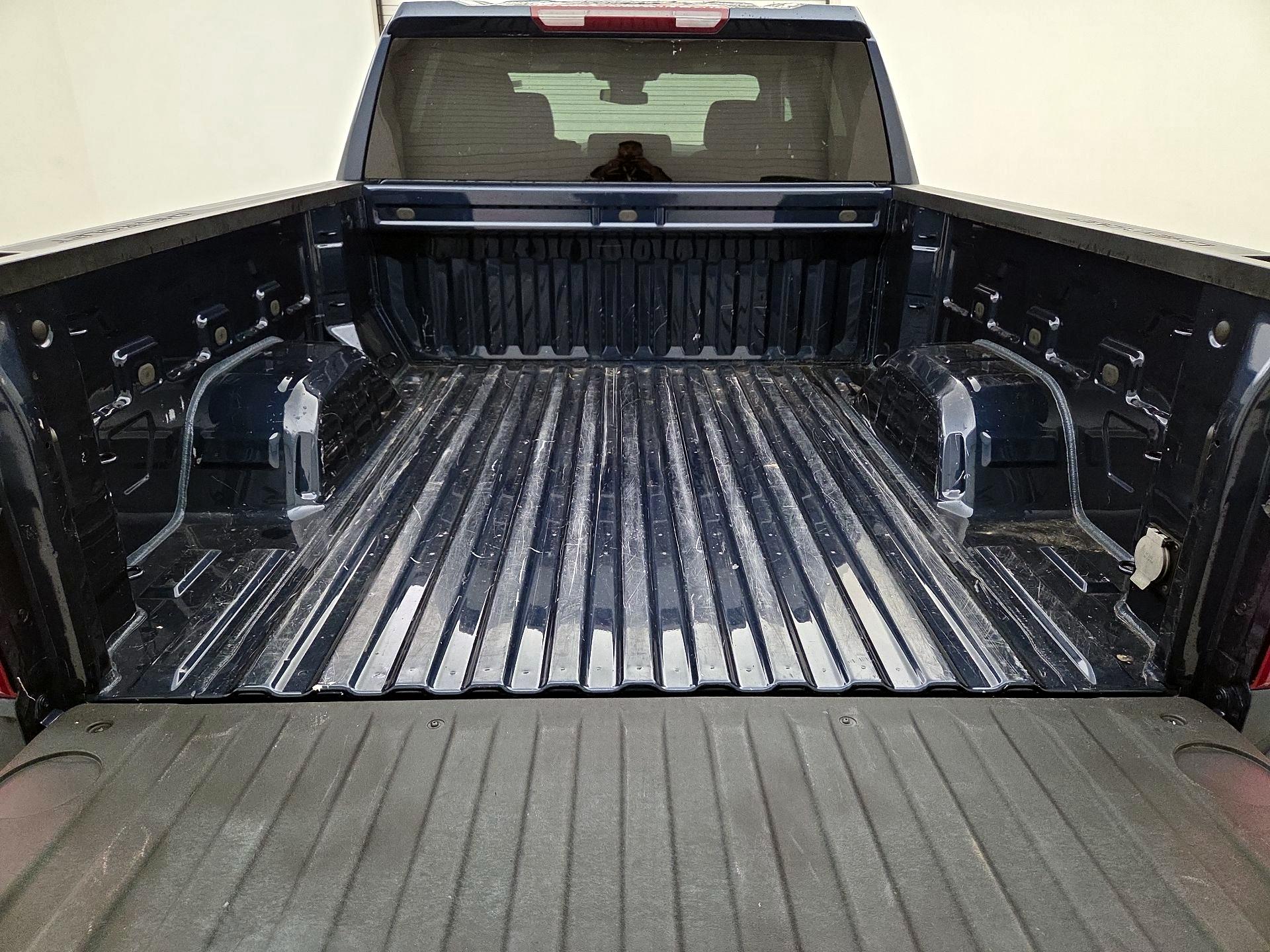 Thumbnail: 2023 Chevrolet Silverado 1500 - 20