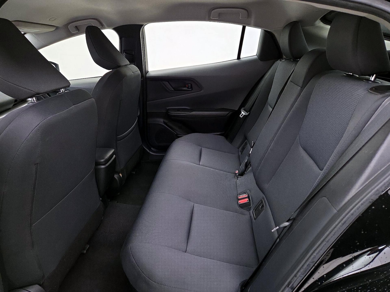 2024 Toyota Prius LE - Photo 20