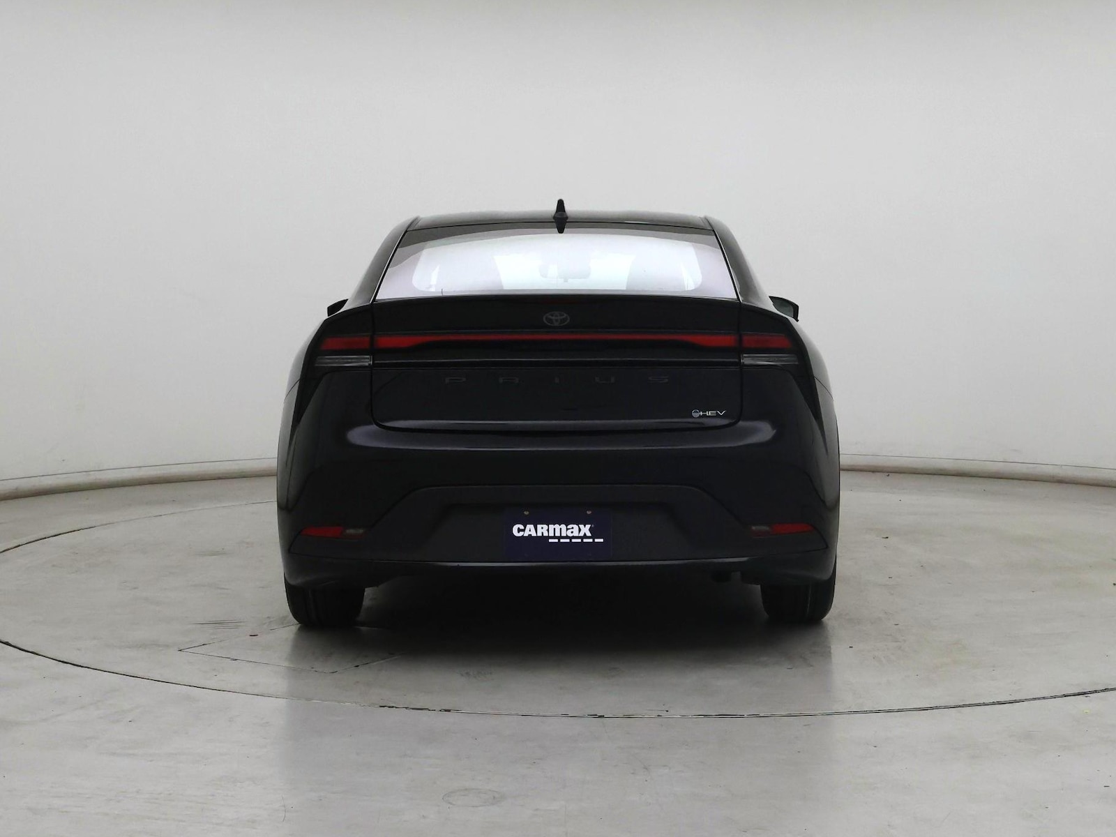 2024 Toyota Prius LE - Photo 7