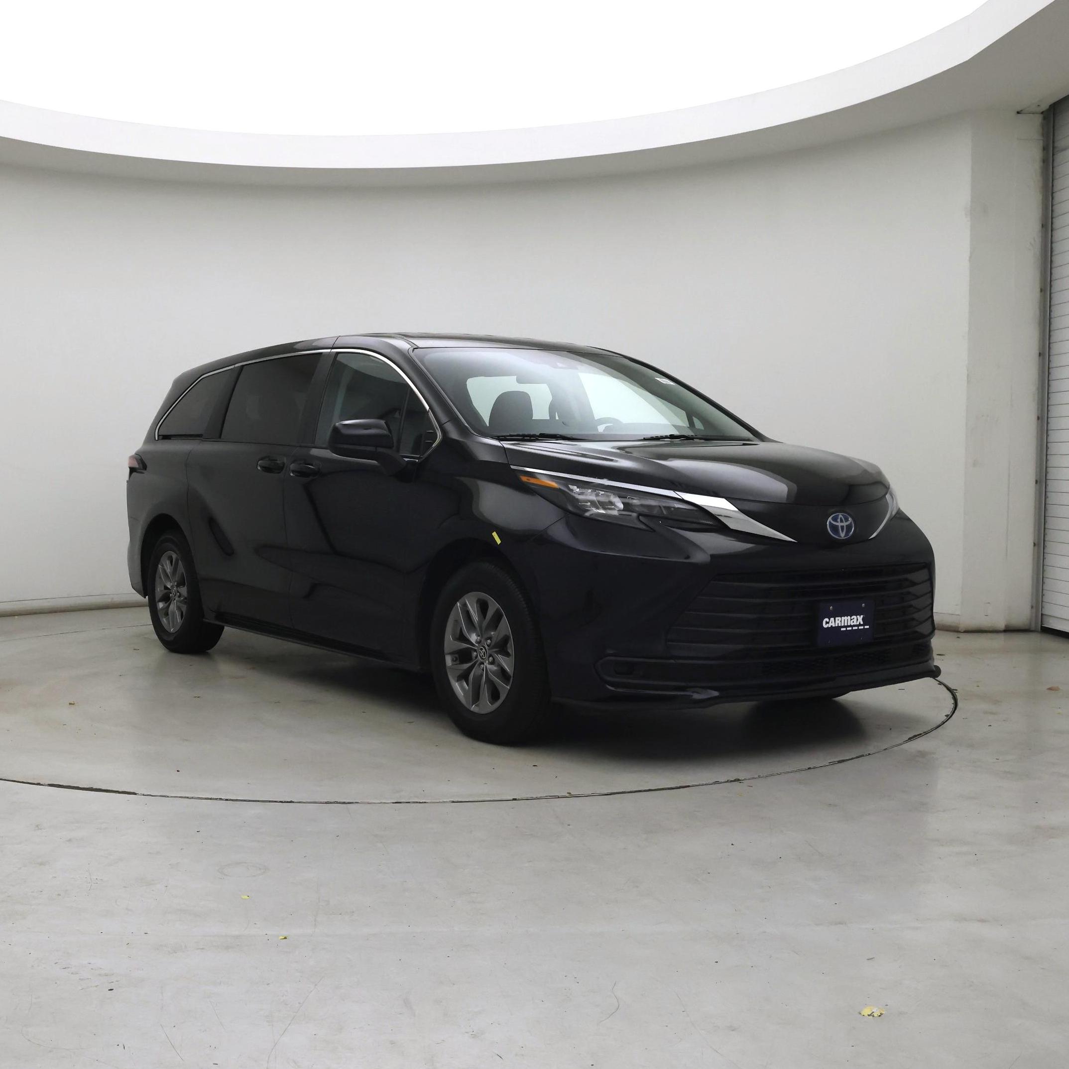 Black 2024 Toyota Sienna Minivan Front-Wheel Drive Automatic