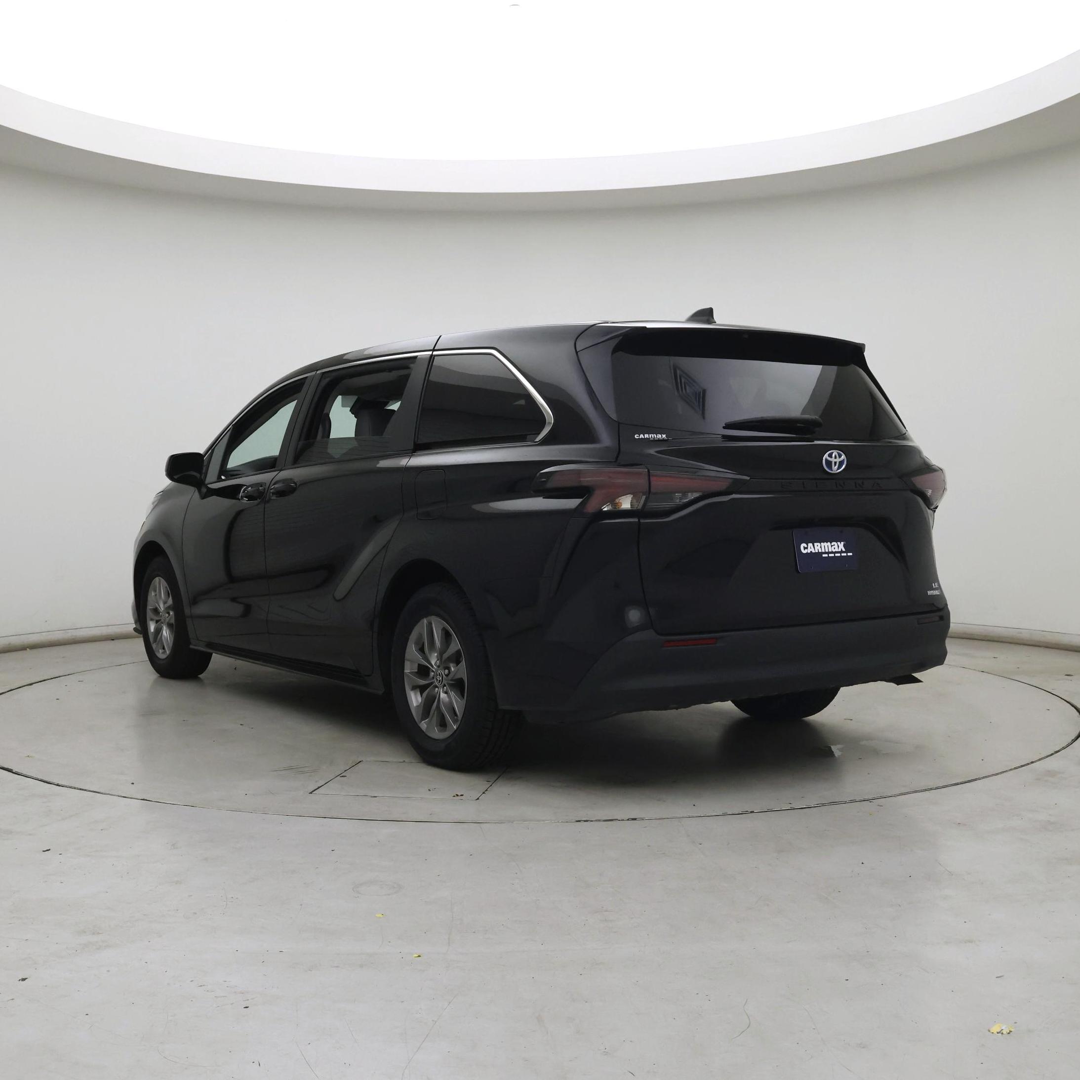 Thumbnail: 2024 Toyota Sienna - 2