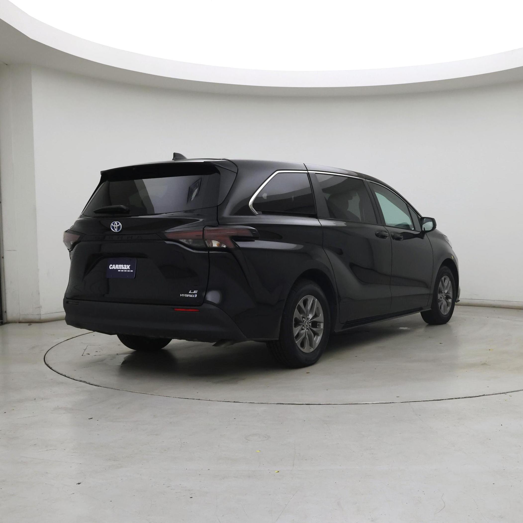 Thumbnail: 2024 Toyota Sienna - 8