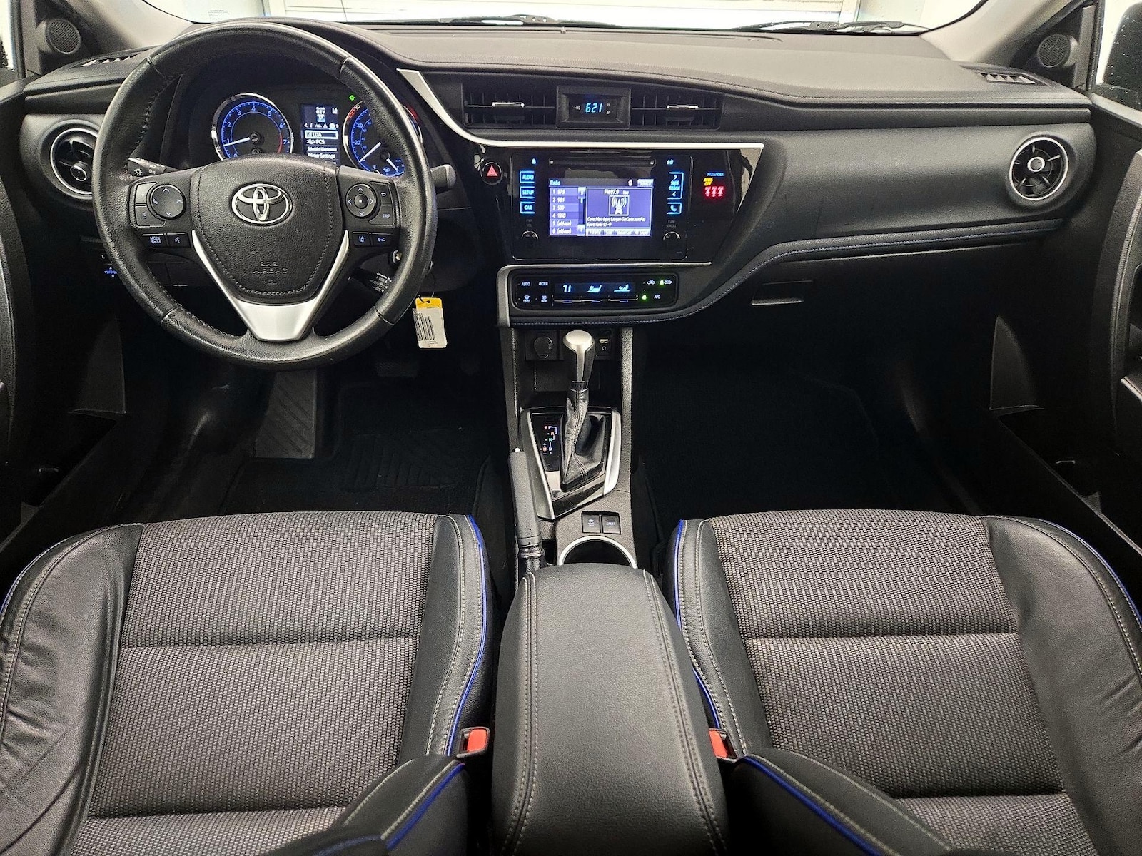 2019 Toyota Corolla SE - Photo 10