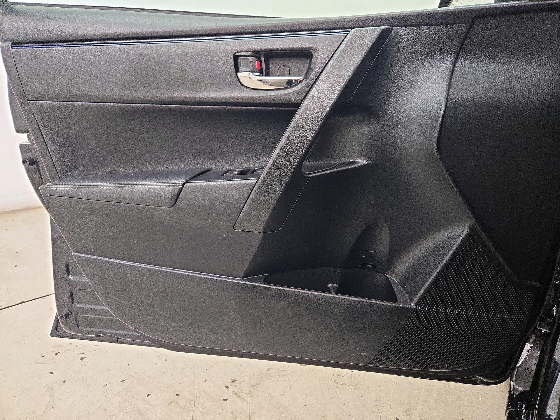 Thumbnail: 2019 Toyota Corolla - 12