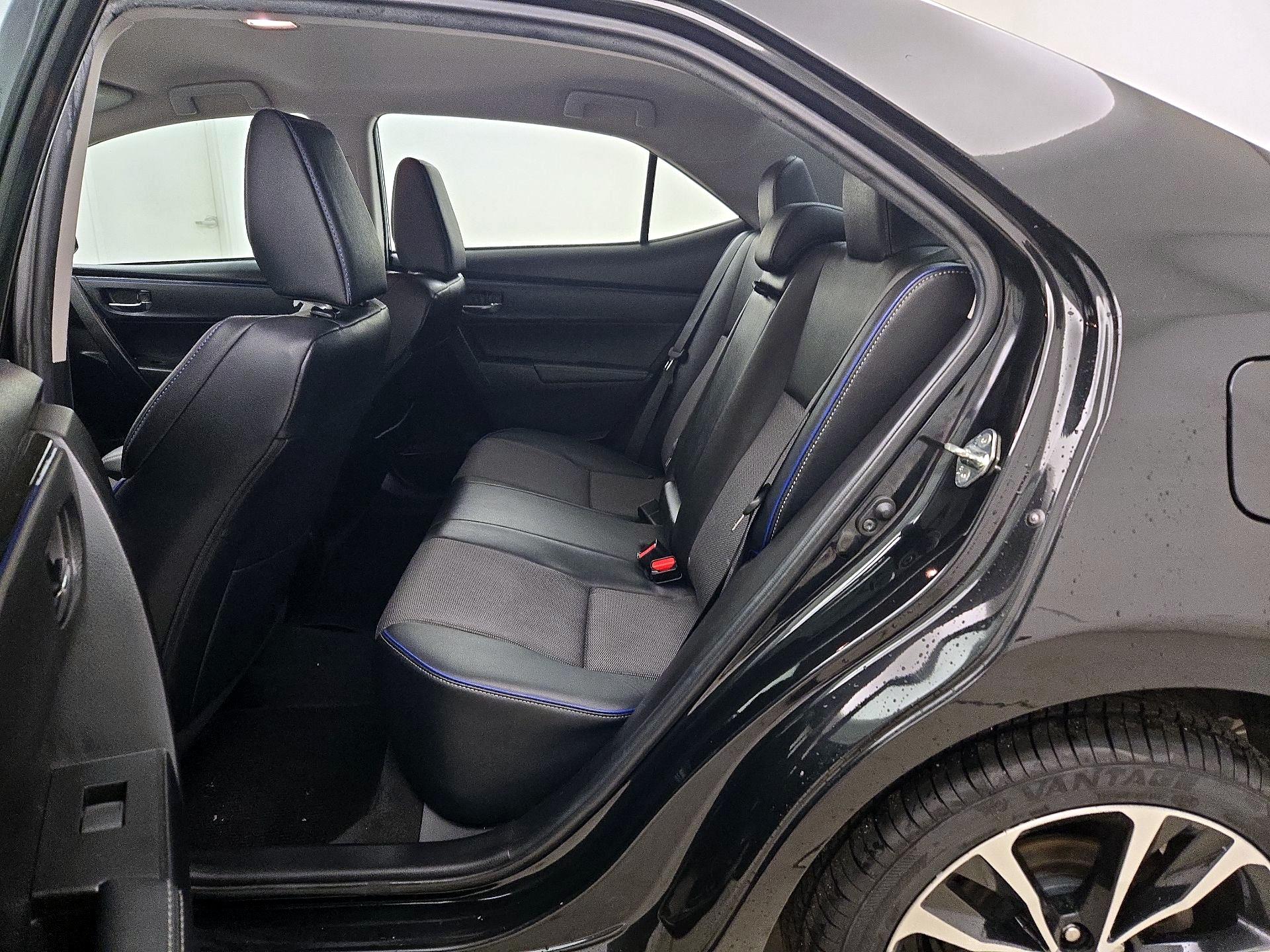 Thumbnail: 2019 Toyota Corolla - 19