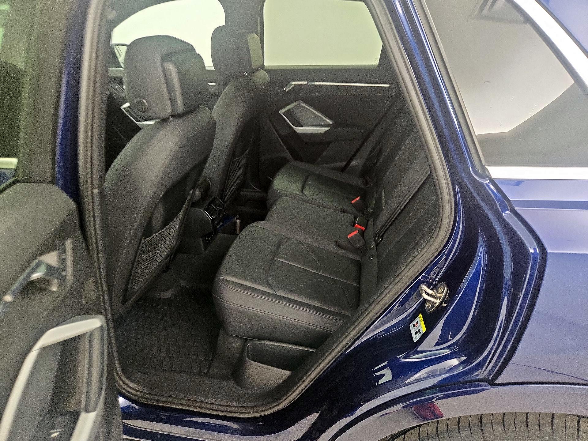 Thumbnail: 2021 Audi Q3 - 20