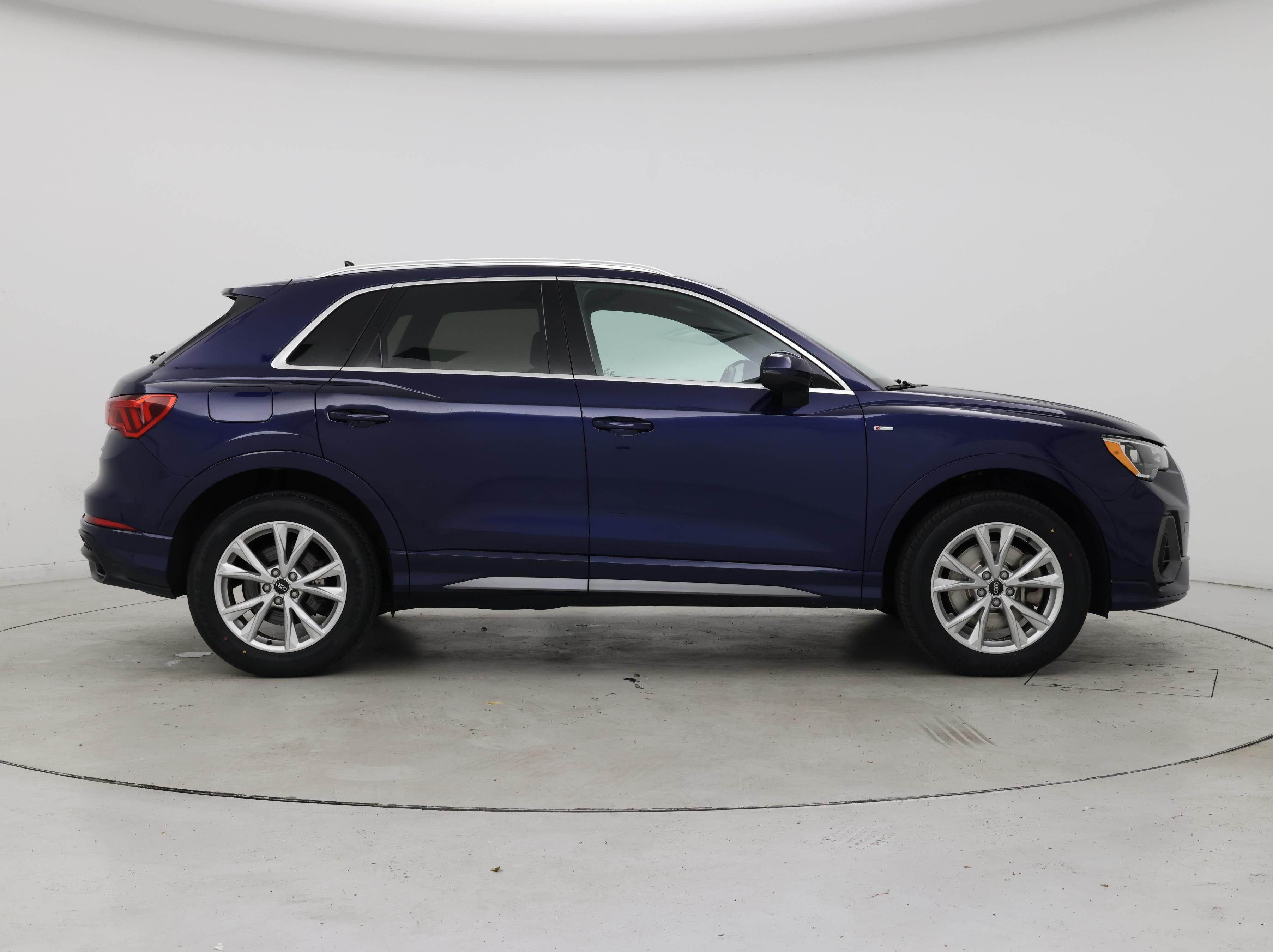 Thumbnail: 2021 Audi Q3 - 7