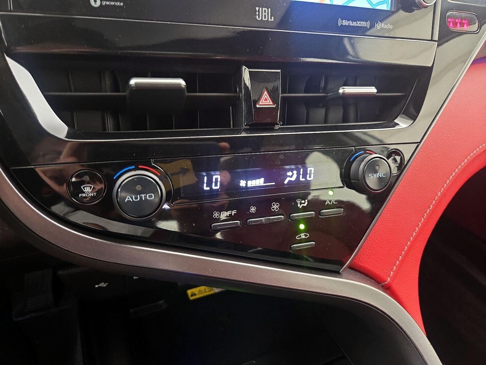 2023 Toyota Camry XSE - Photo 18