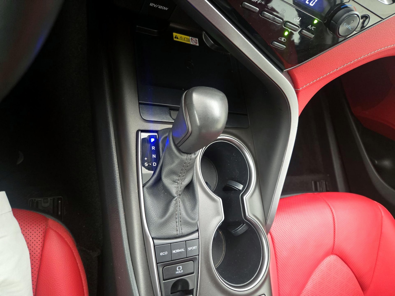 2023 Toyota Camry XSE - Photo 19