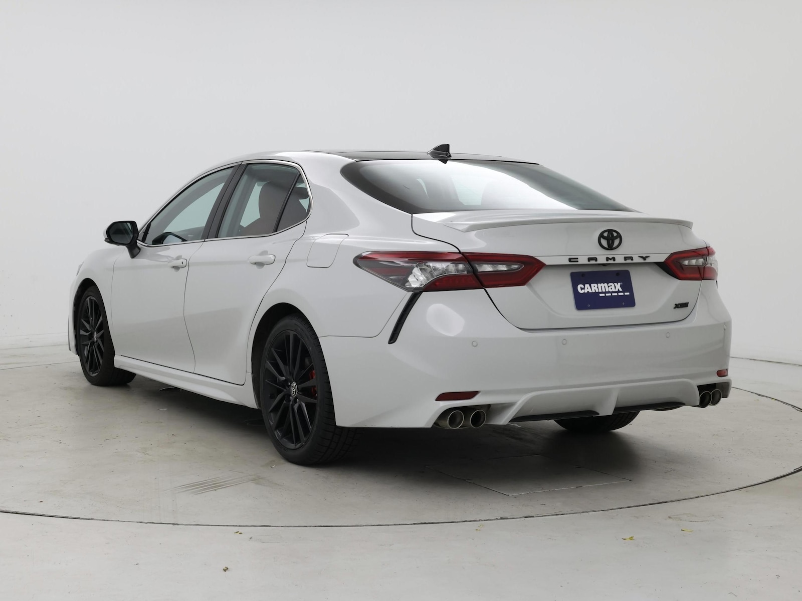 2023 Toyota Camry XSE - Photo 3