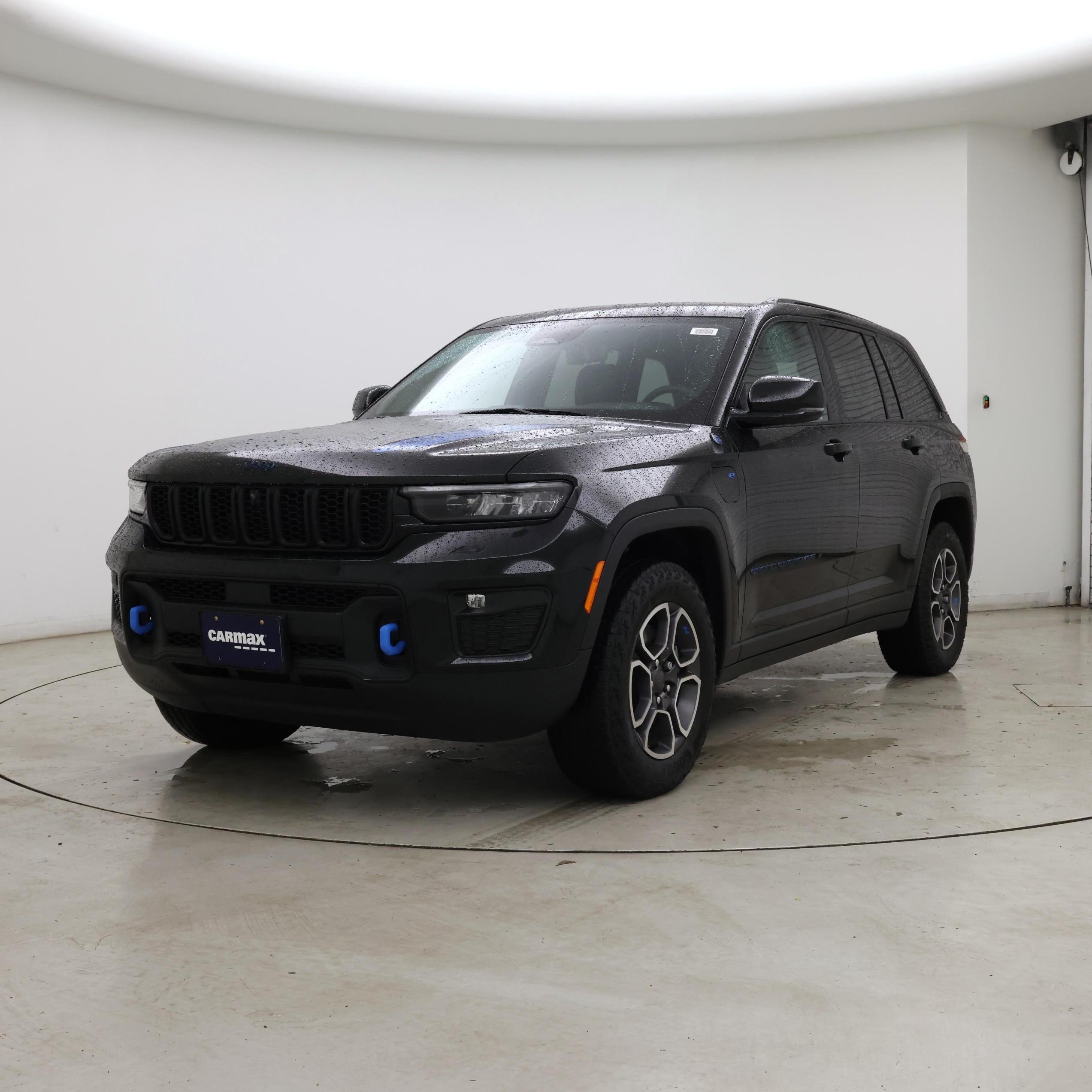 Thumbnail: 2023 Jeep Grand Cherokee - 4