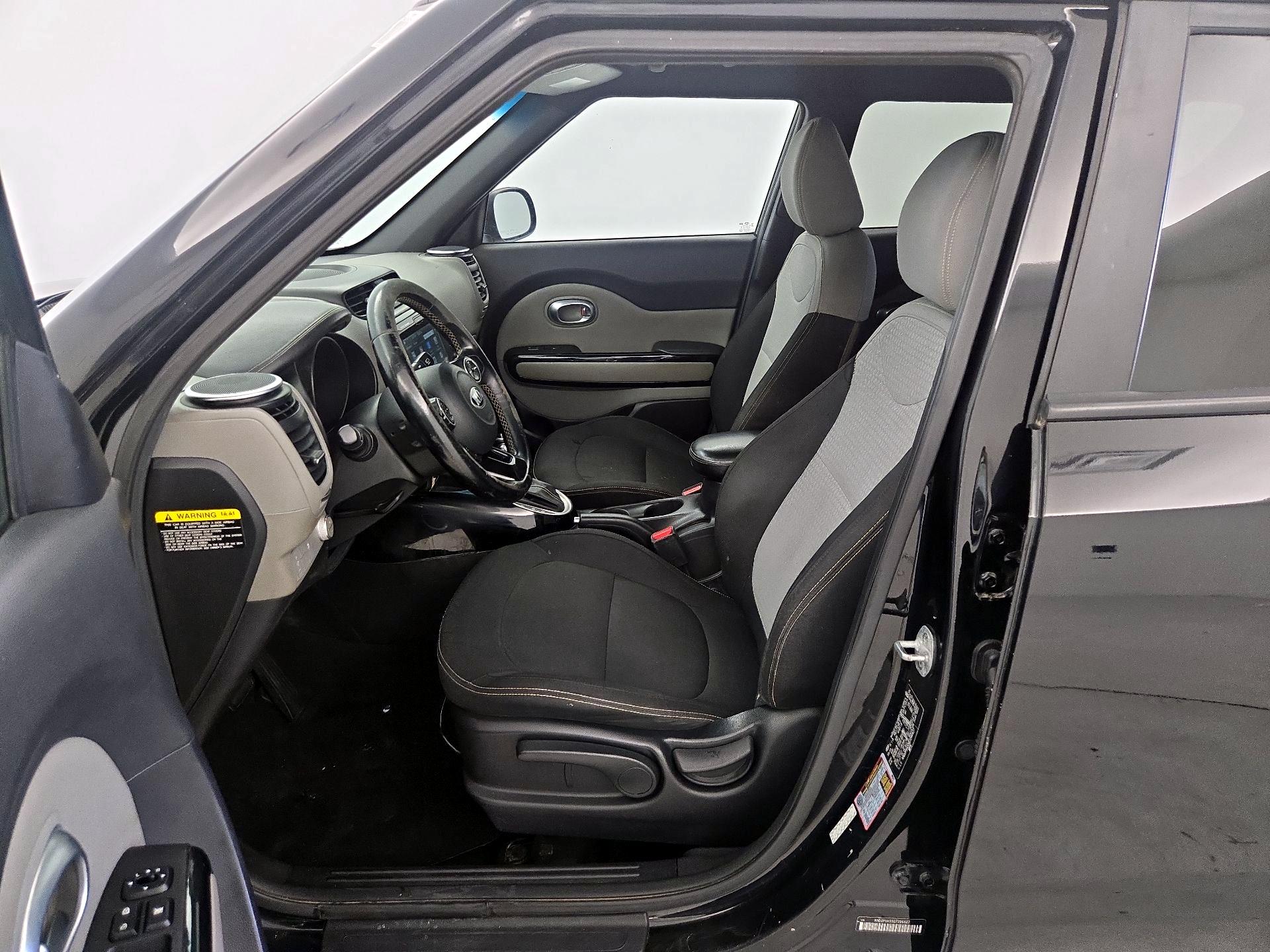 Thumbnail: 2016 Kia Soul - 11