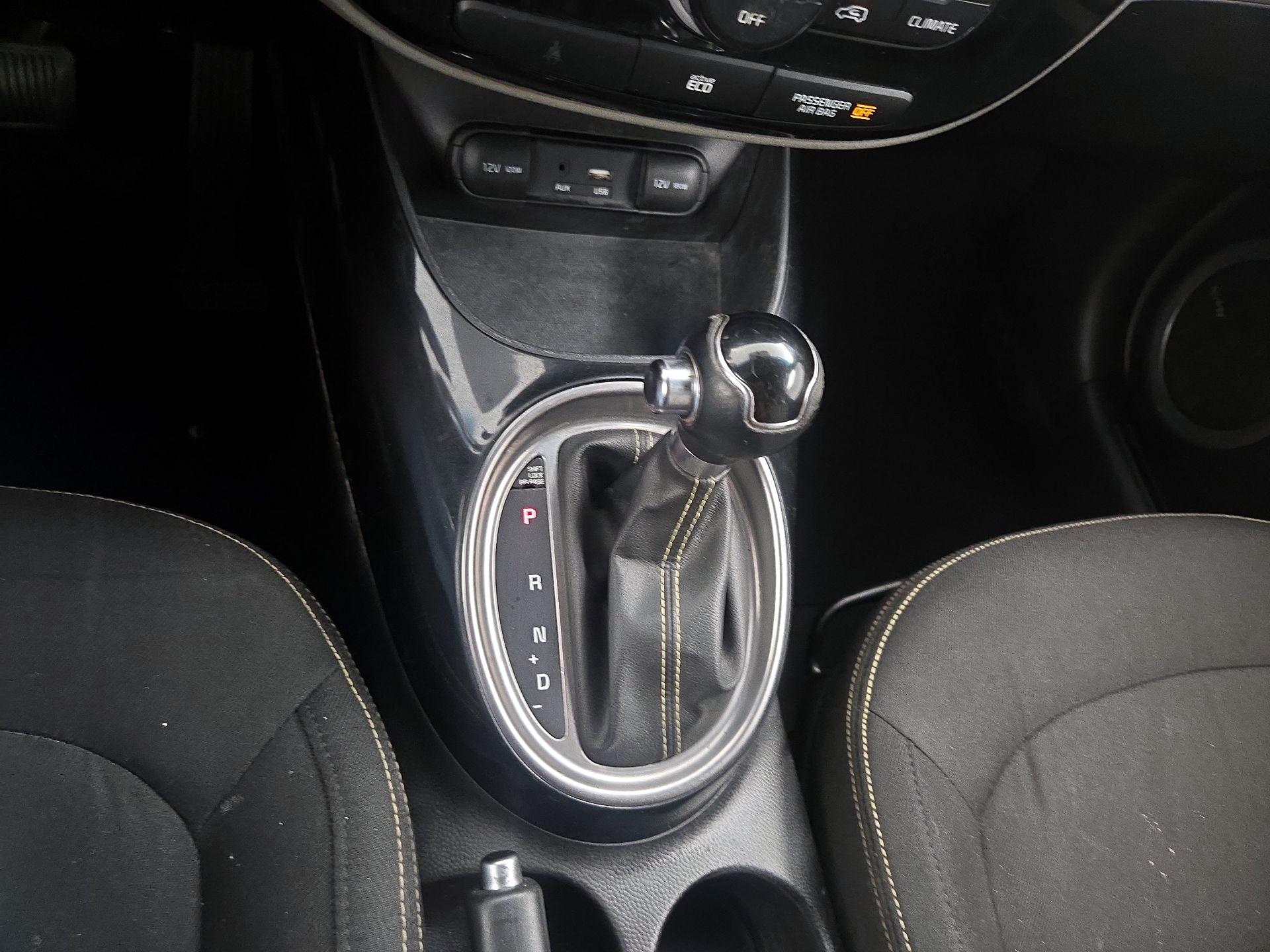 Thumbnail: 2016 Kia Soul - 18