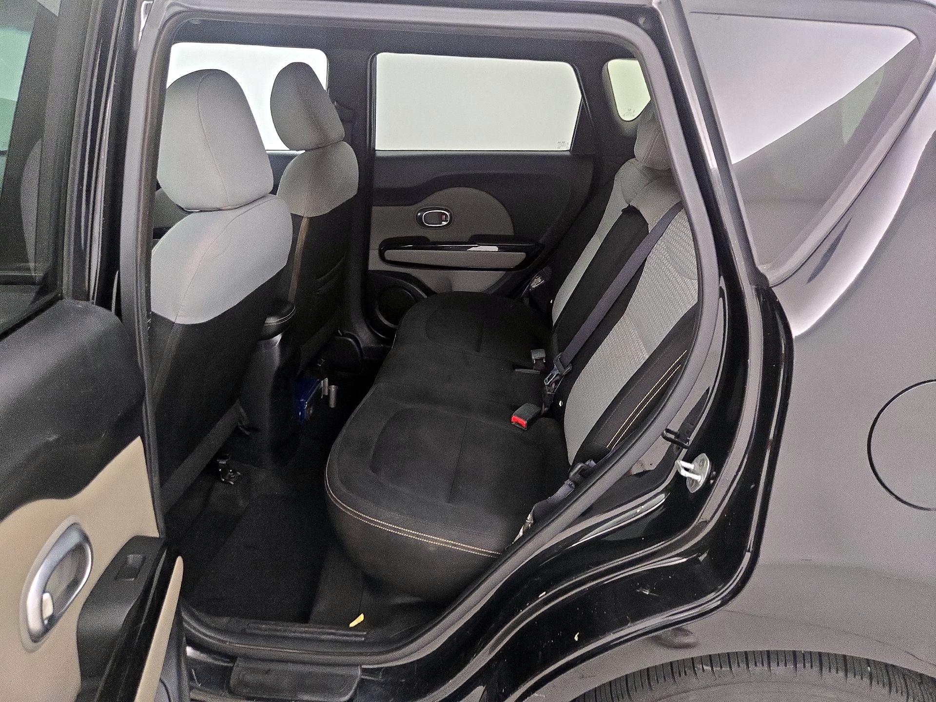 Thumbnail: 2016 Kia Soul - 20