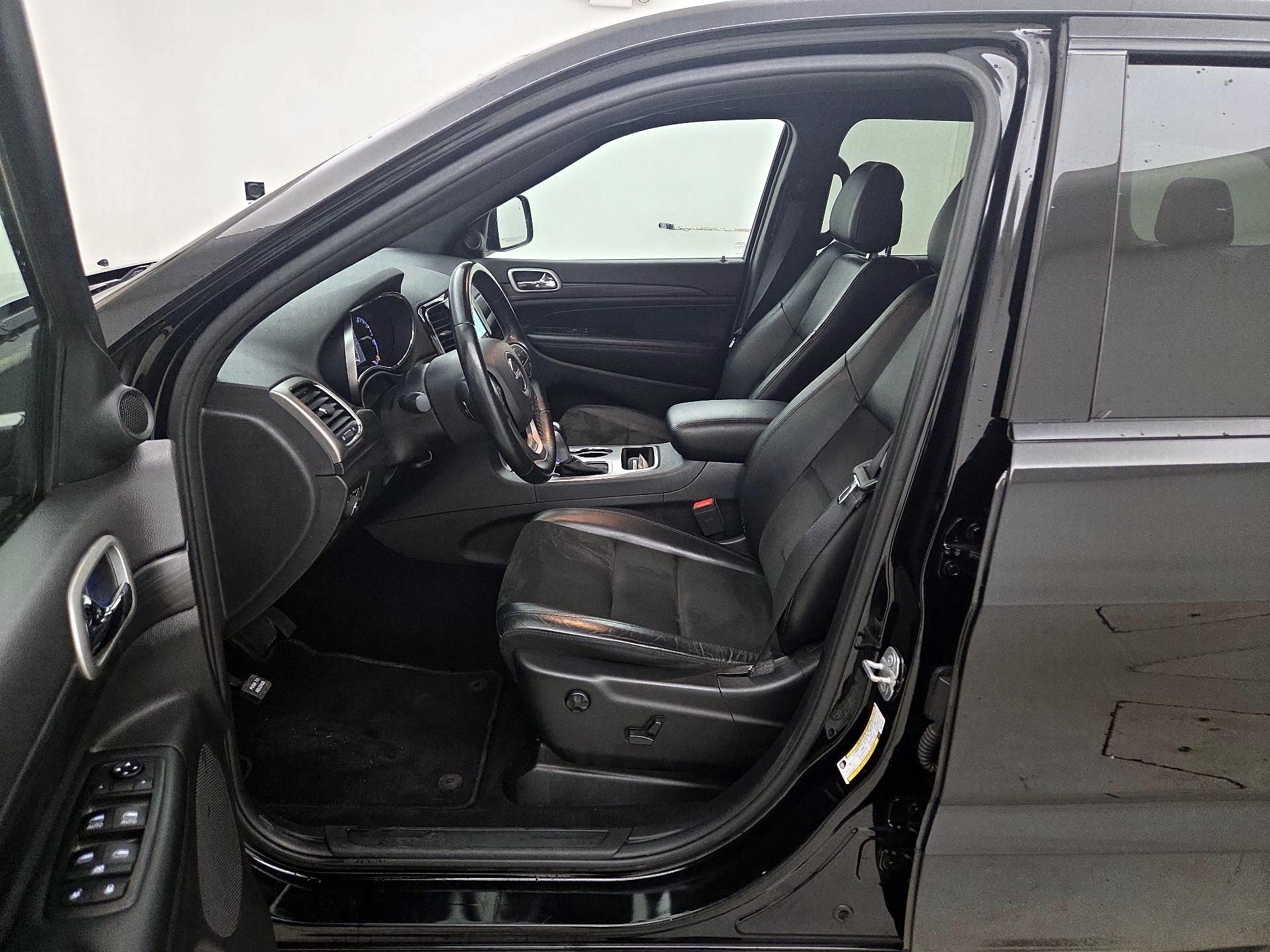 Thumbnail: 2019 Jeep Grand Cherokee - 11