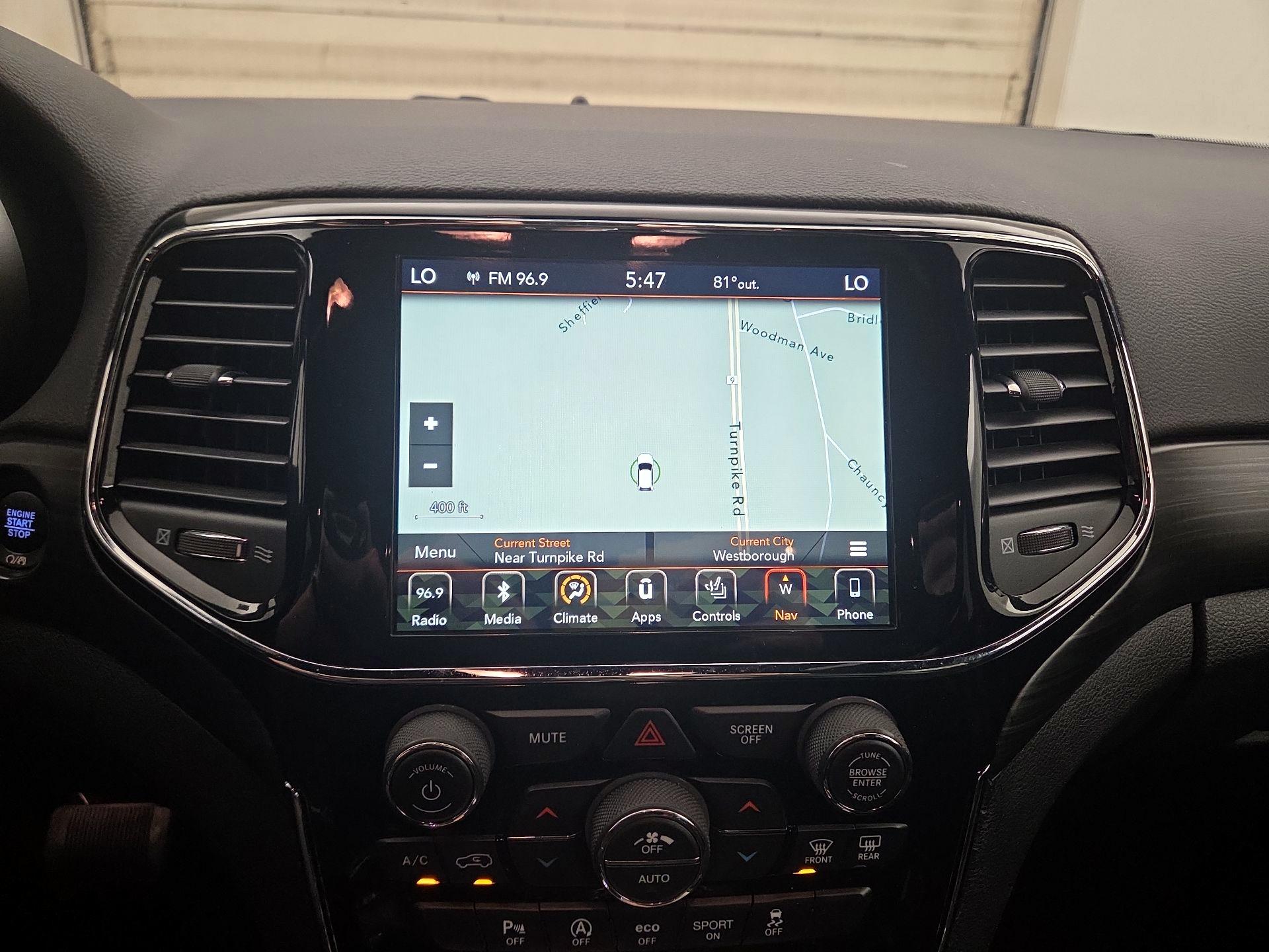 Thumbnail: 2019 Jeep Grand Cherokee - 14