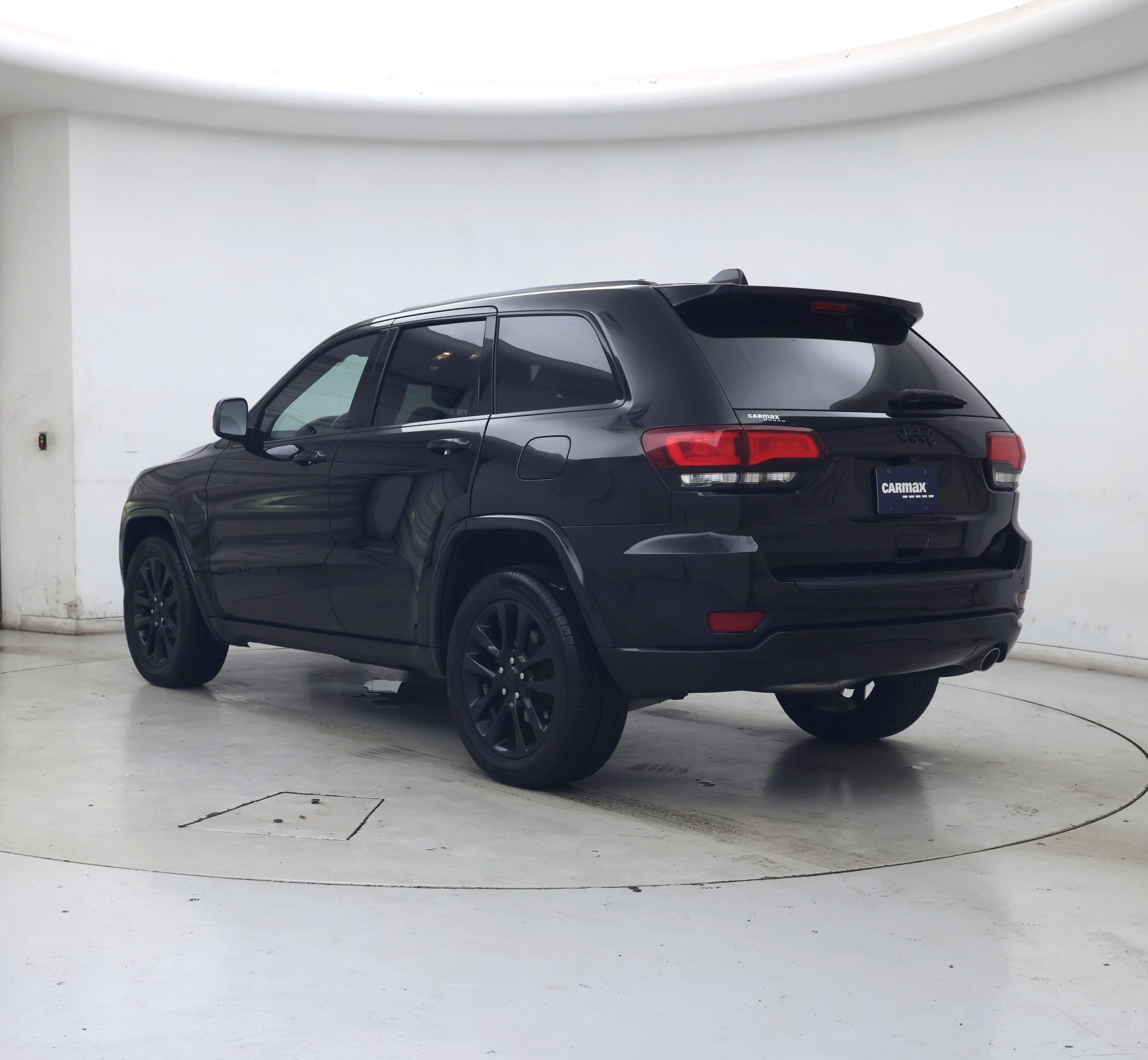 Thumbnail: 2019 Jeep Grand Cherokee - 2
