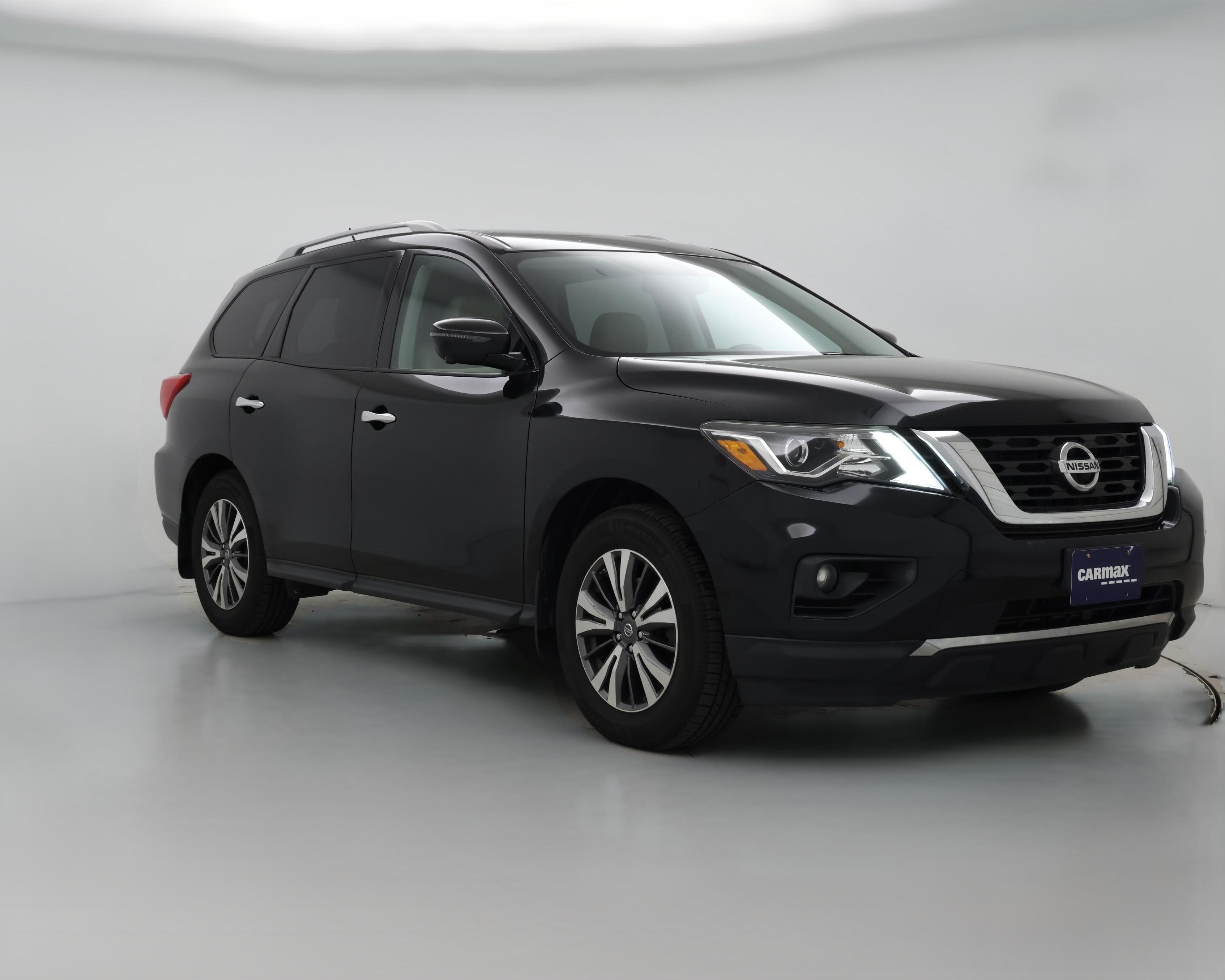 Thumbnail: 2017 Nissan Pathfinder - 1