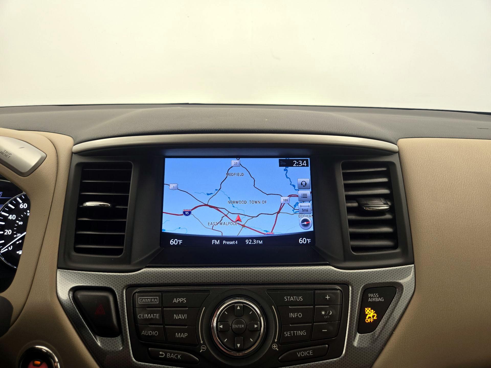 Thumbnail: 2017 Nissan Pathfinder - 14