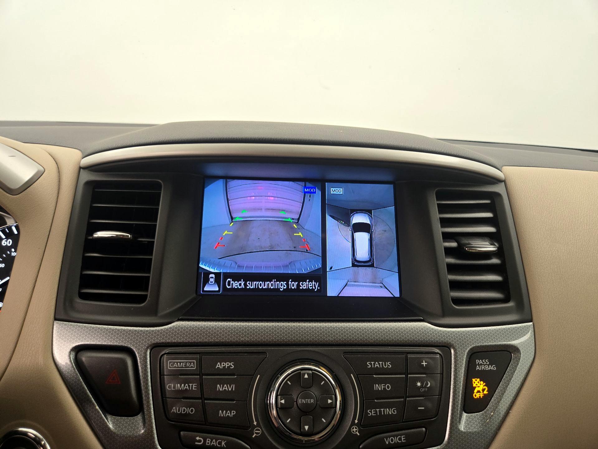 Thumbnail: 2017 Nissan Pathfinder - 15