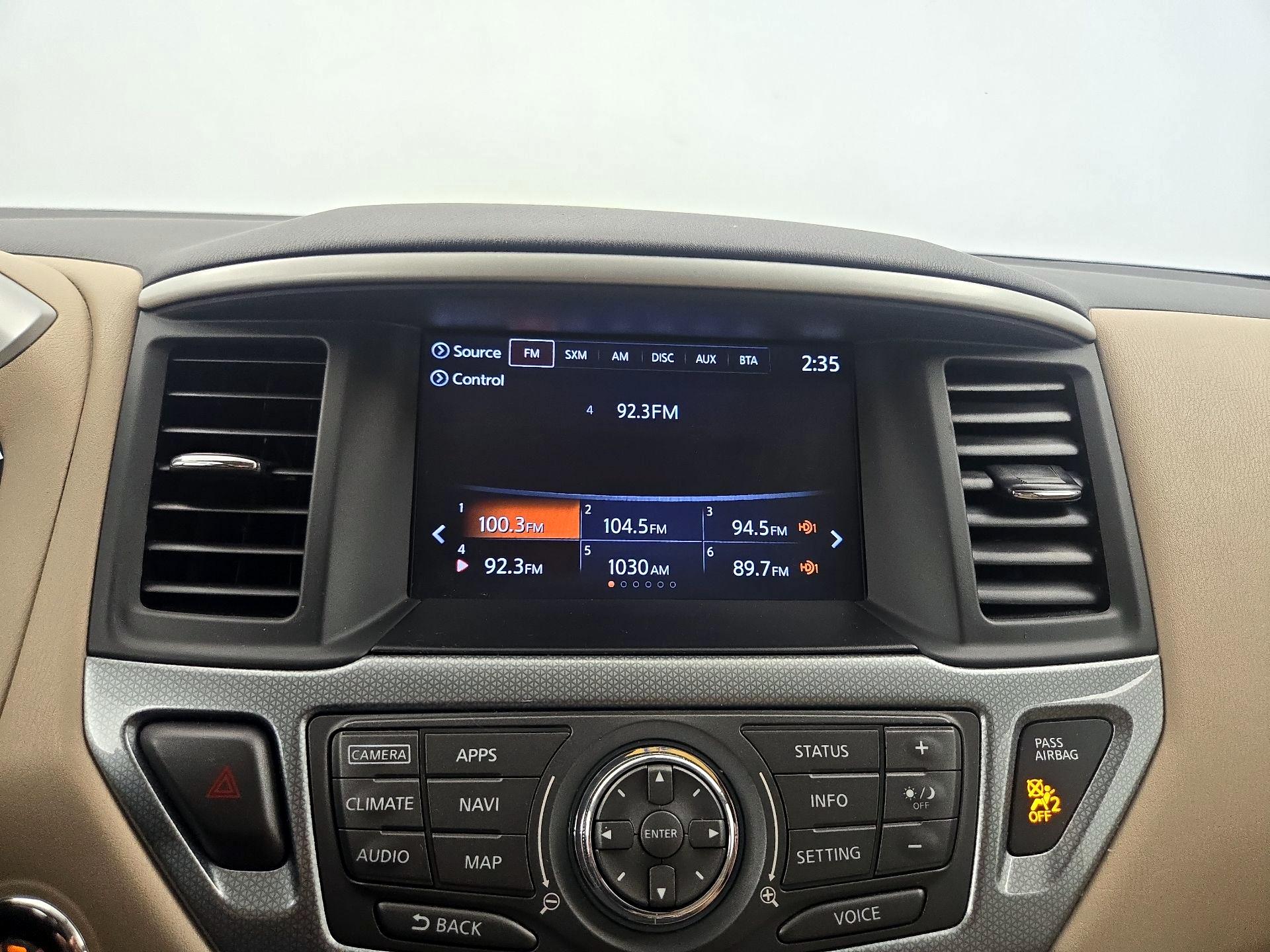 Thumbnail: 2017 Nissan Pathfinder - 16