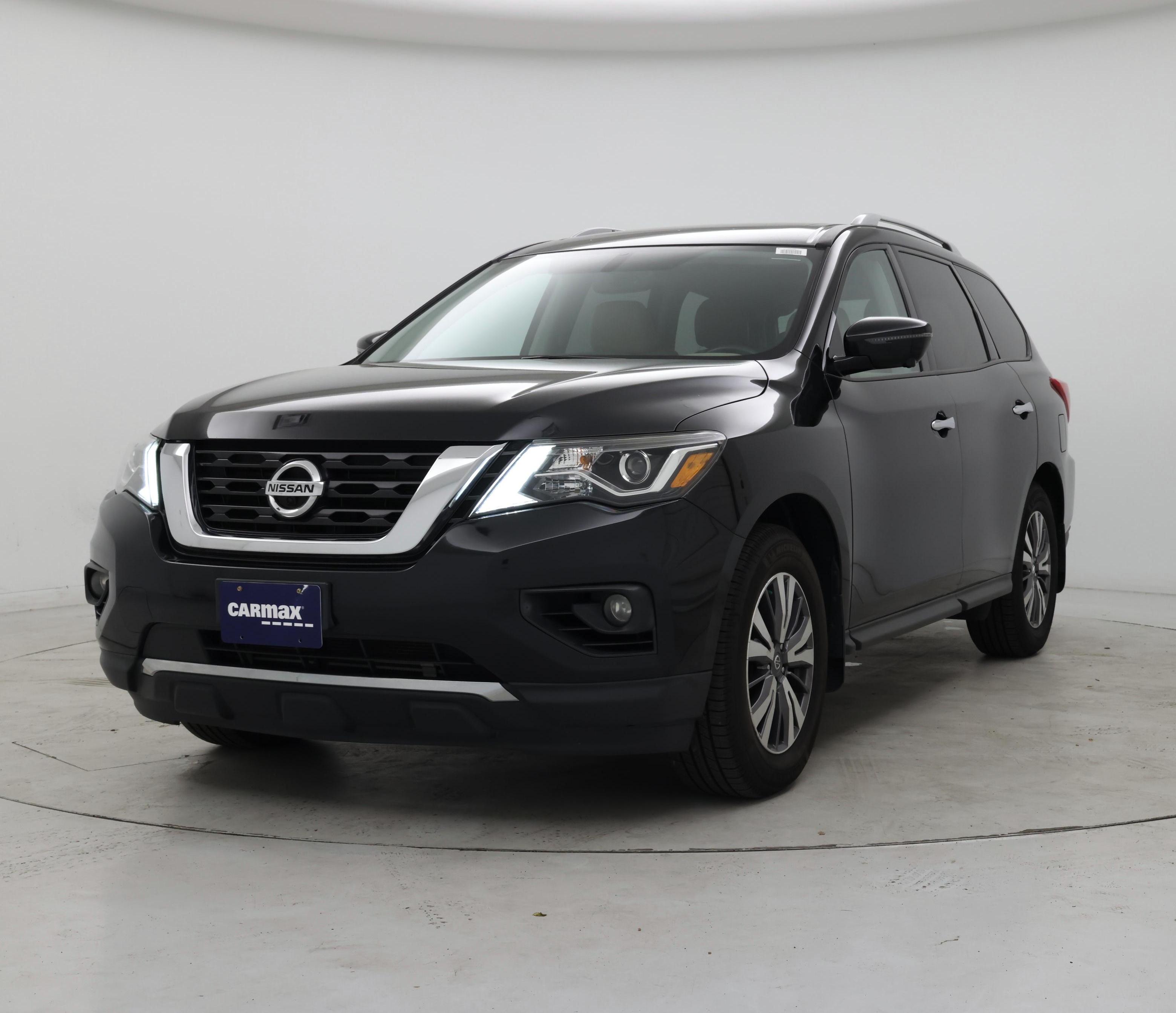 Thumbnail: 2017 Nissan Pathfinder - 4