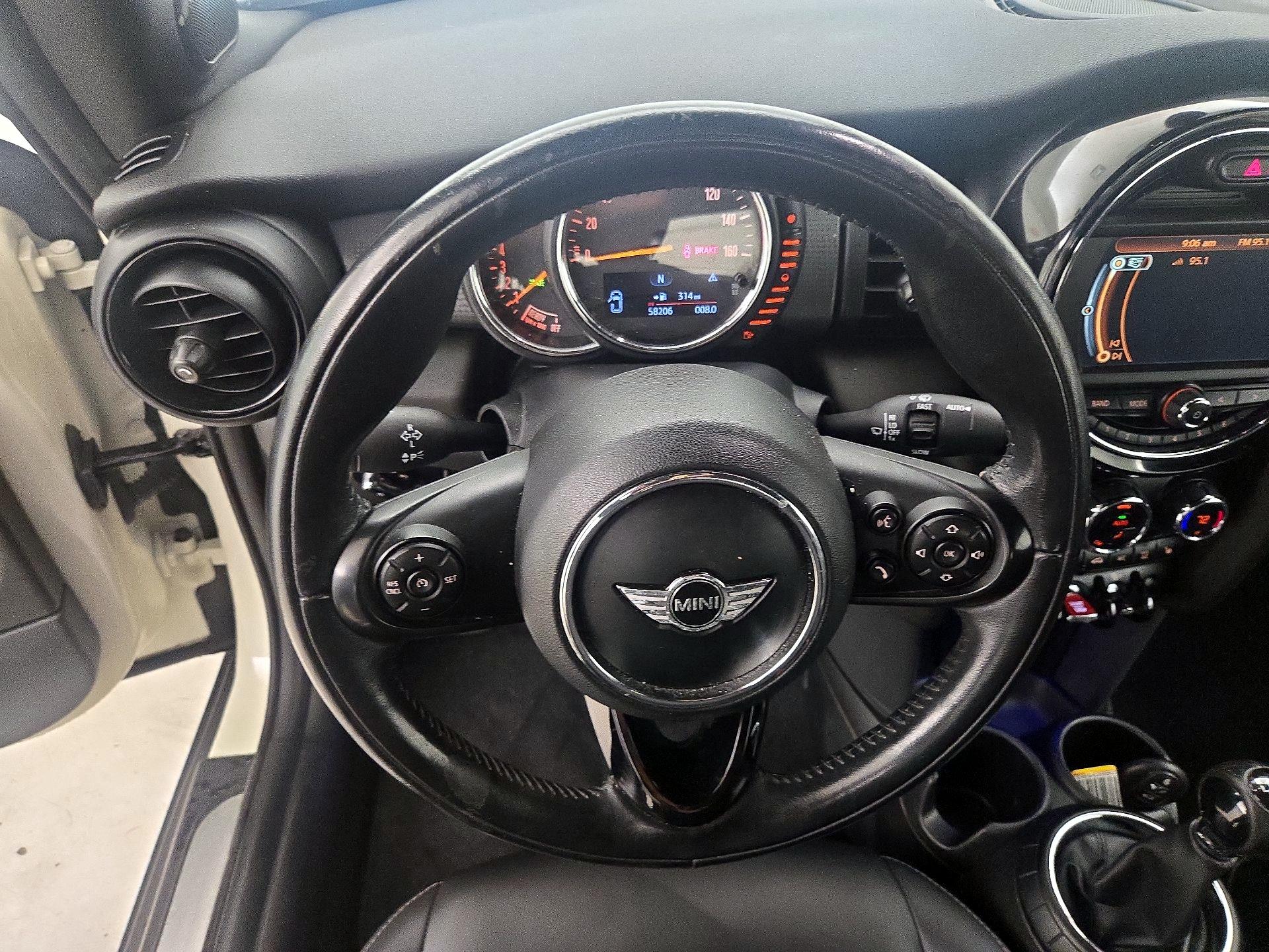 Thumbnail: 2017 MINI Cooper - 10