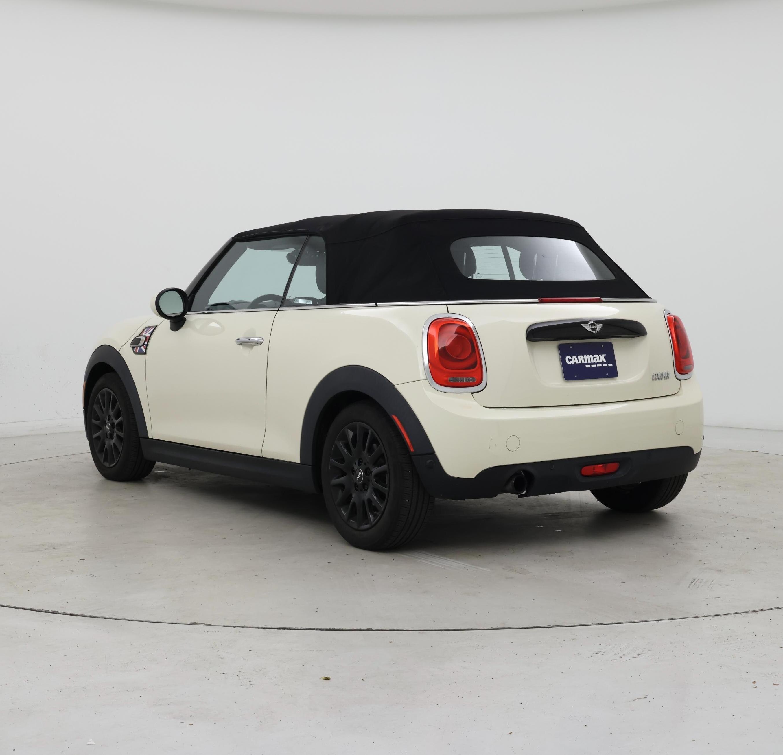 Thumbnail: 2017 MINI Cooper - 2