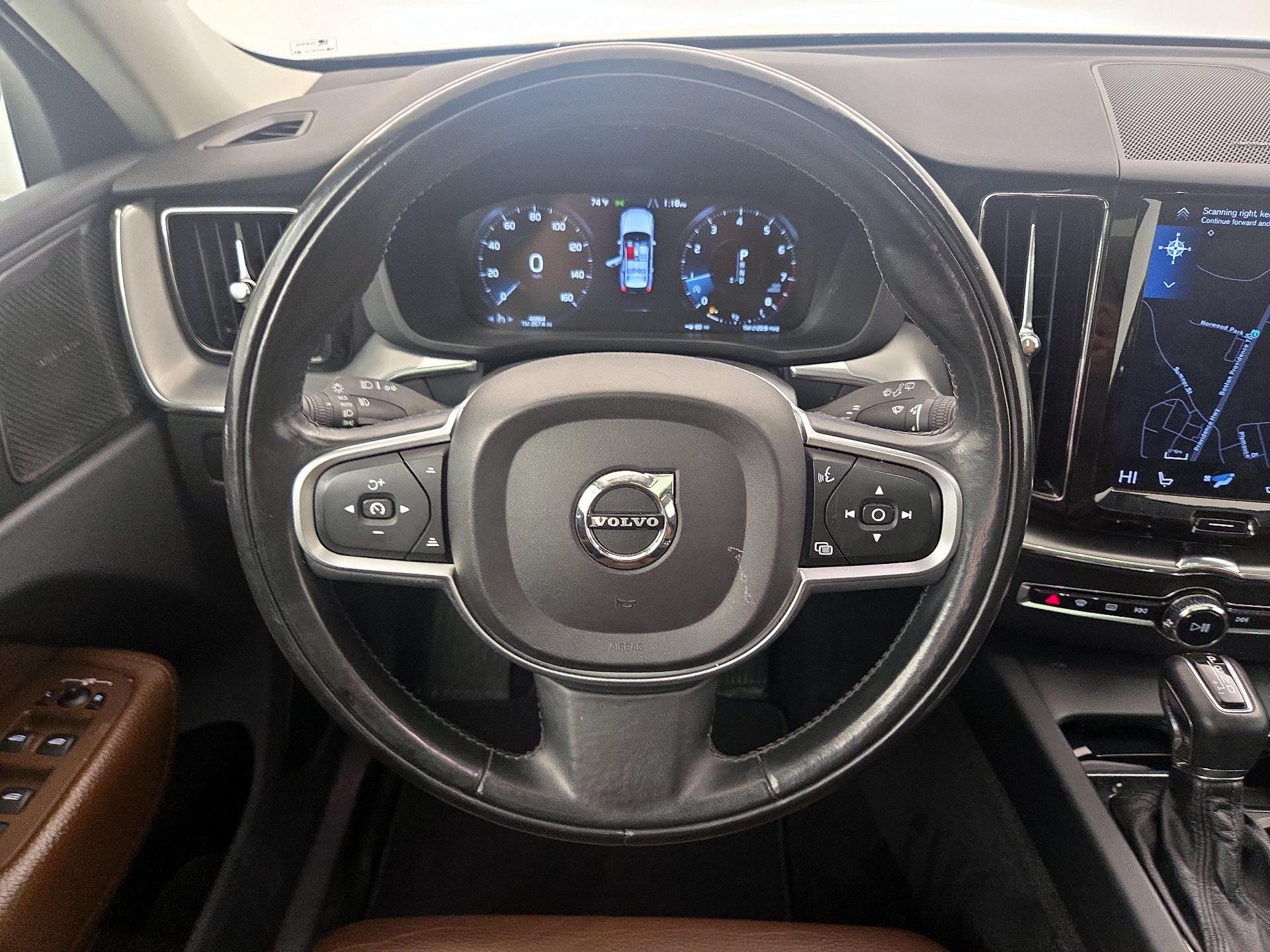 Thumbnail: 2019 Volvo XC60 - 10