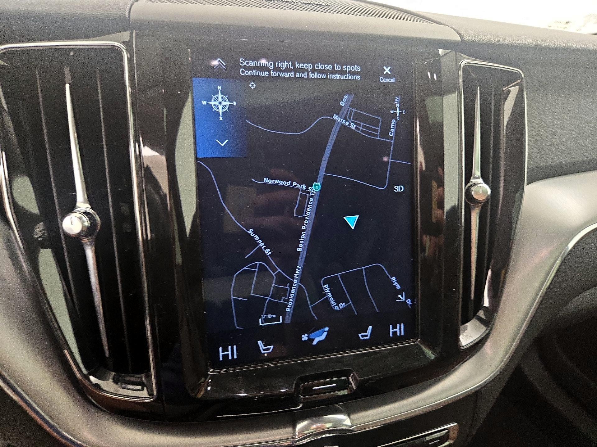 Thumbnail: 2019 Volvo XC60 - 14