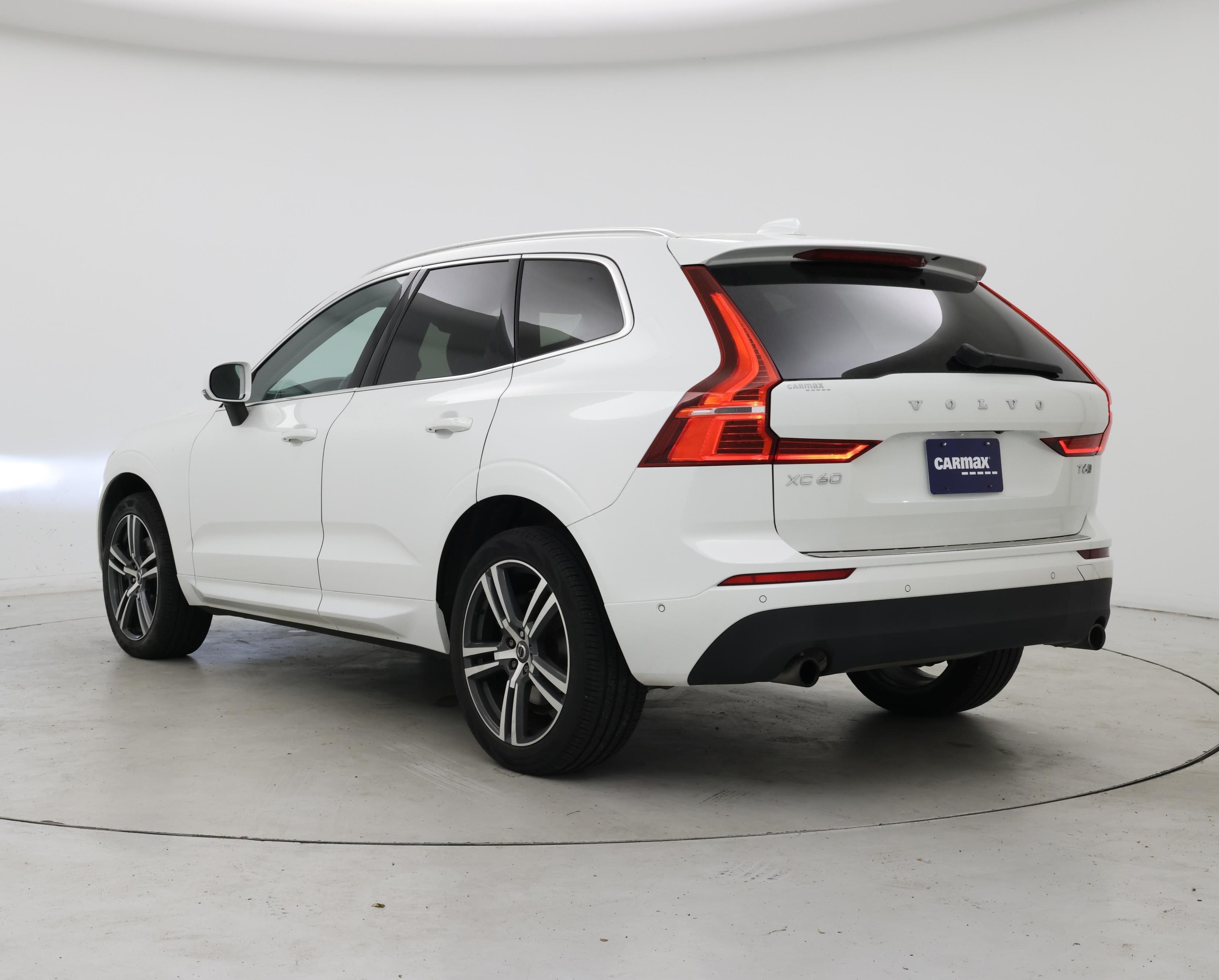 Thumbnail: 2019 Volvo XC60 - 2