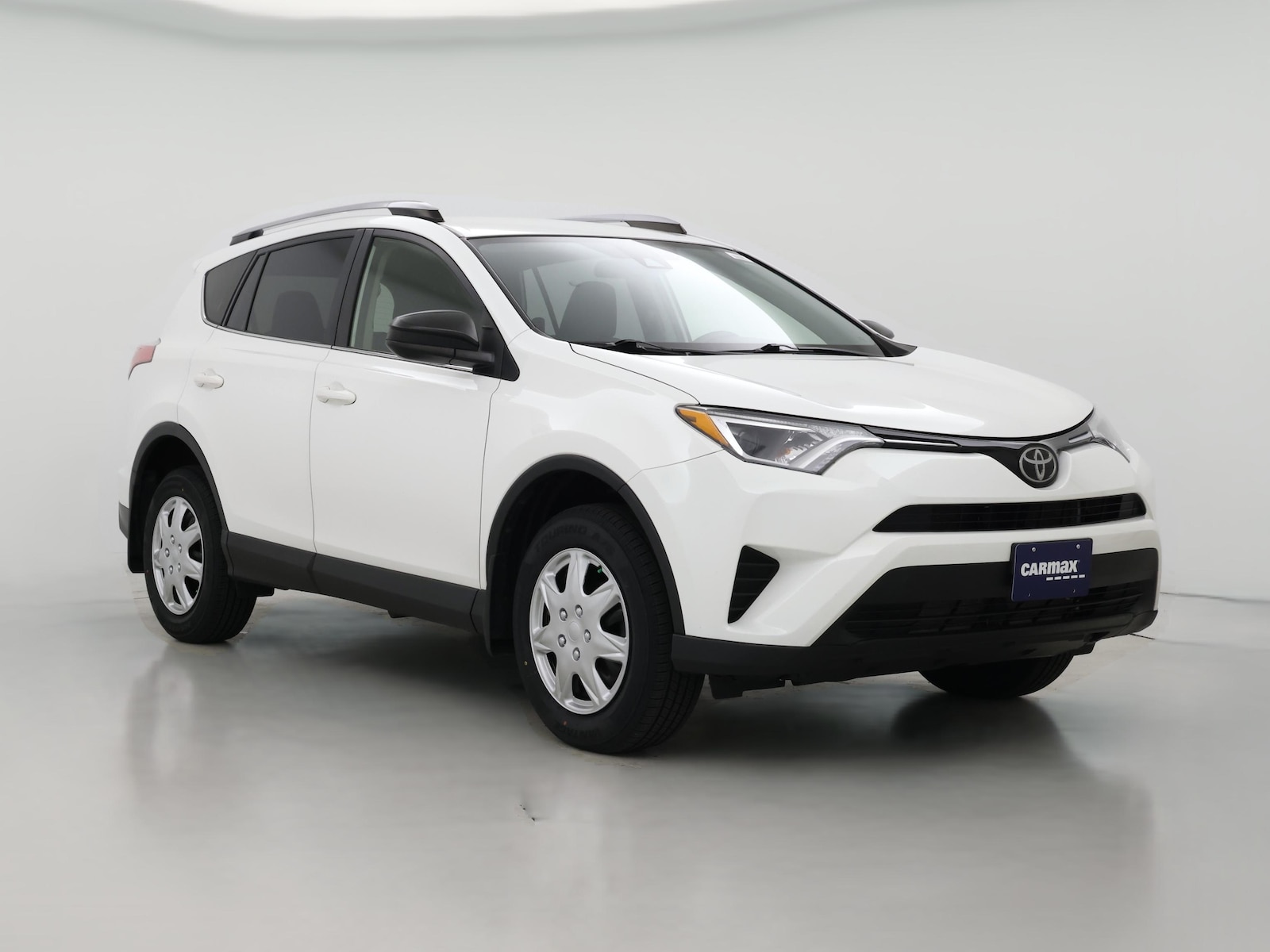 2017 Toyota RAV4 LE - Photo 1