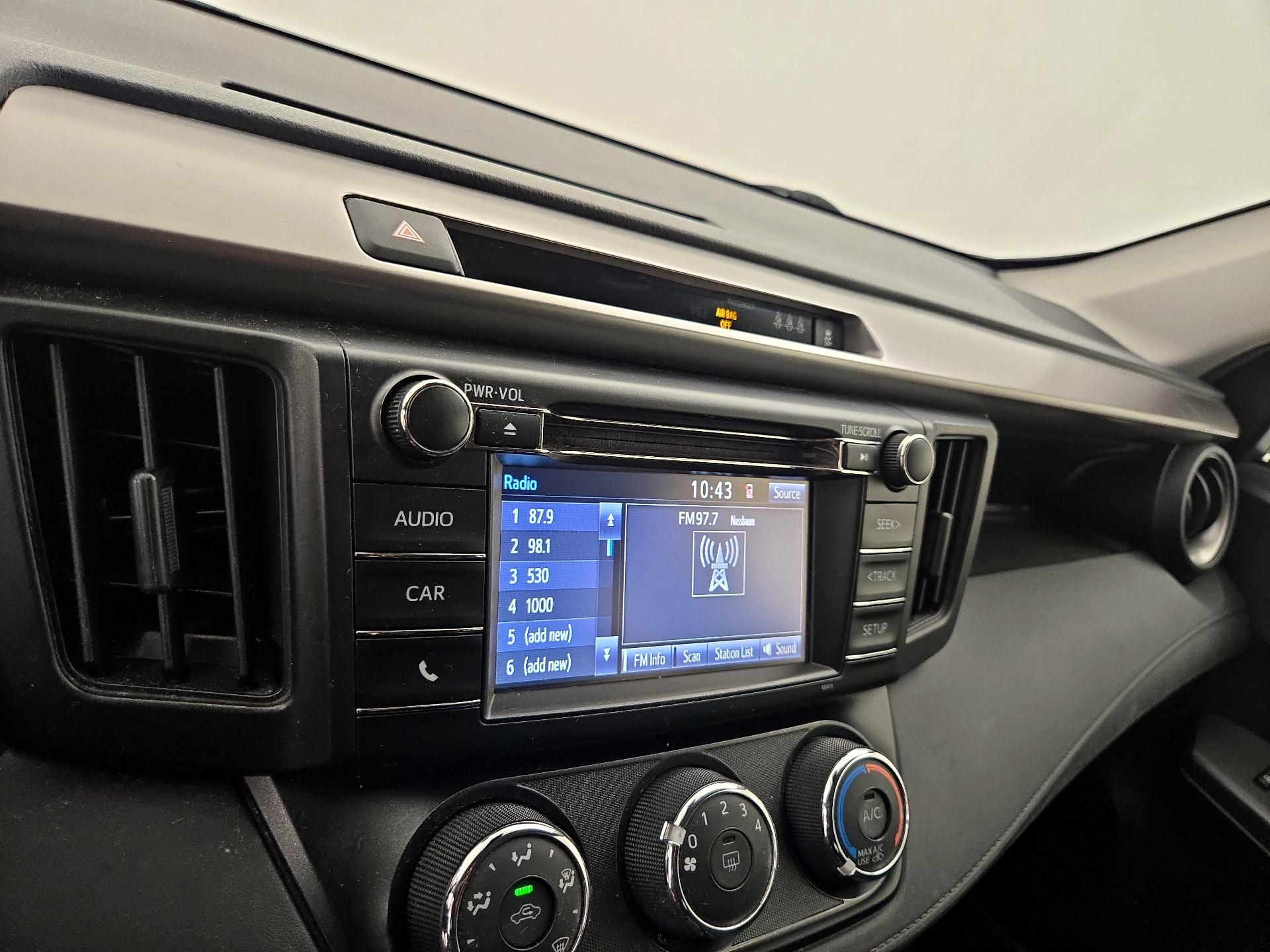 Thumbnail: 2017 Toyota RAV4 - 15