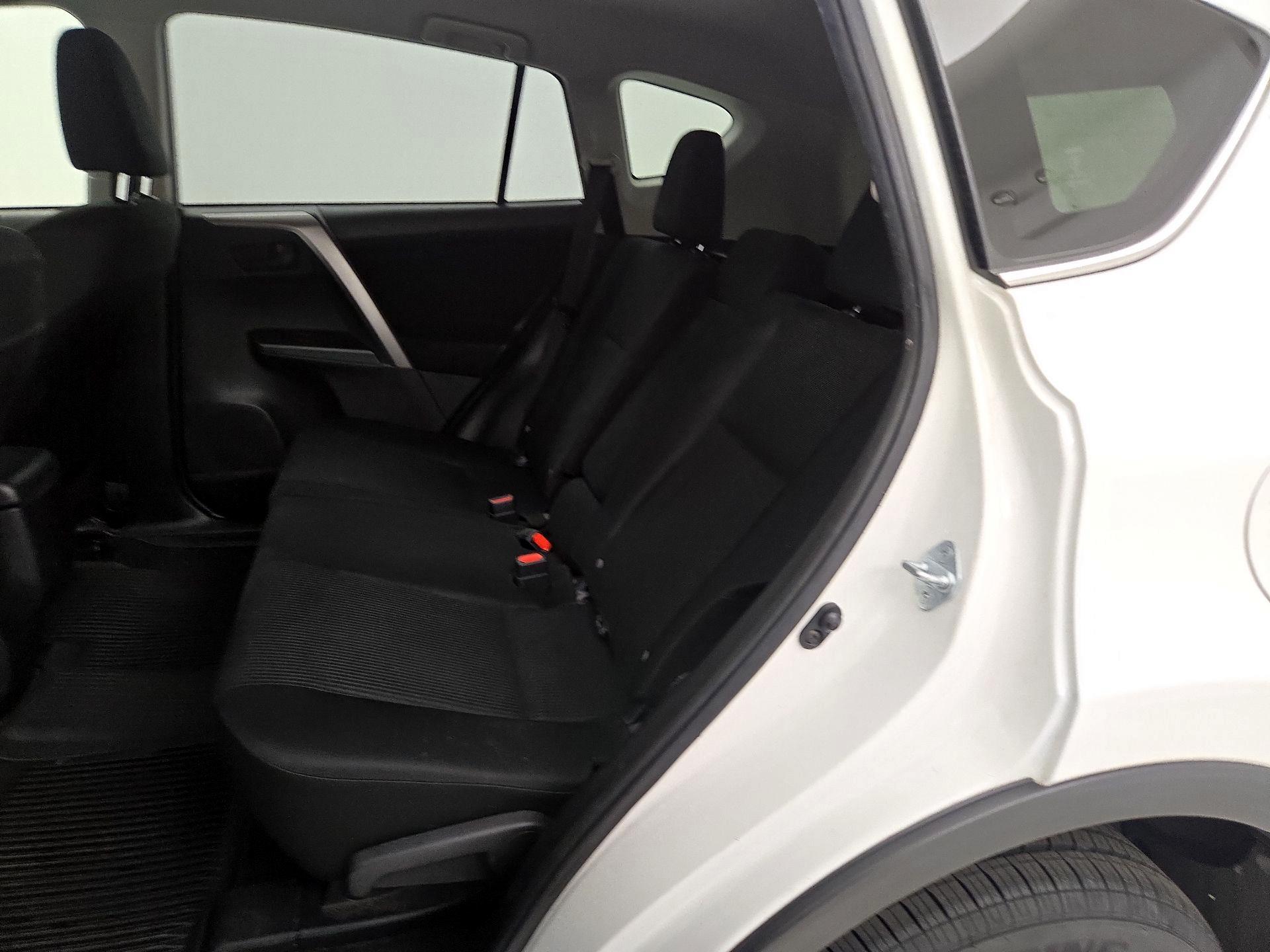Thumbnail: 2017 Toyota RAV4 - 19
