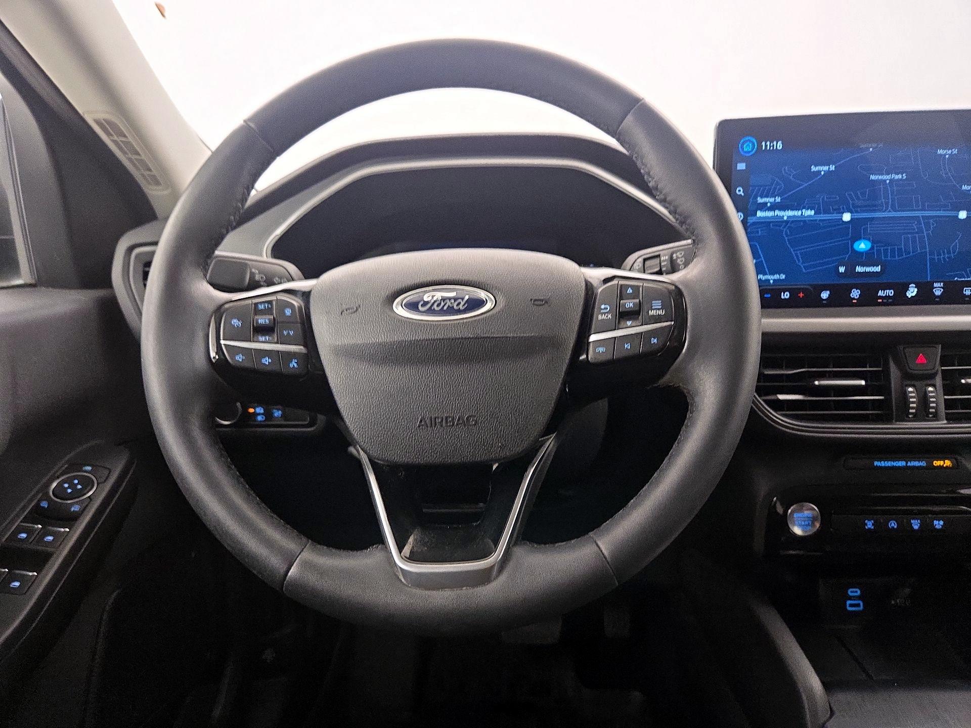 Thumbnail: 2023 Ford Escape - 10