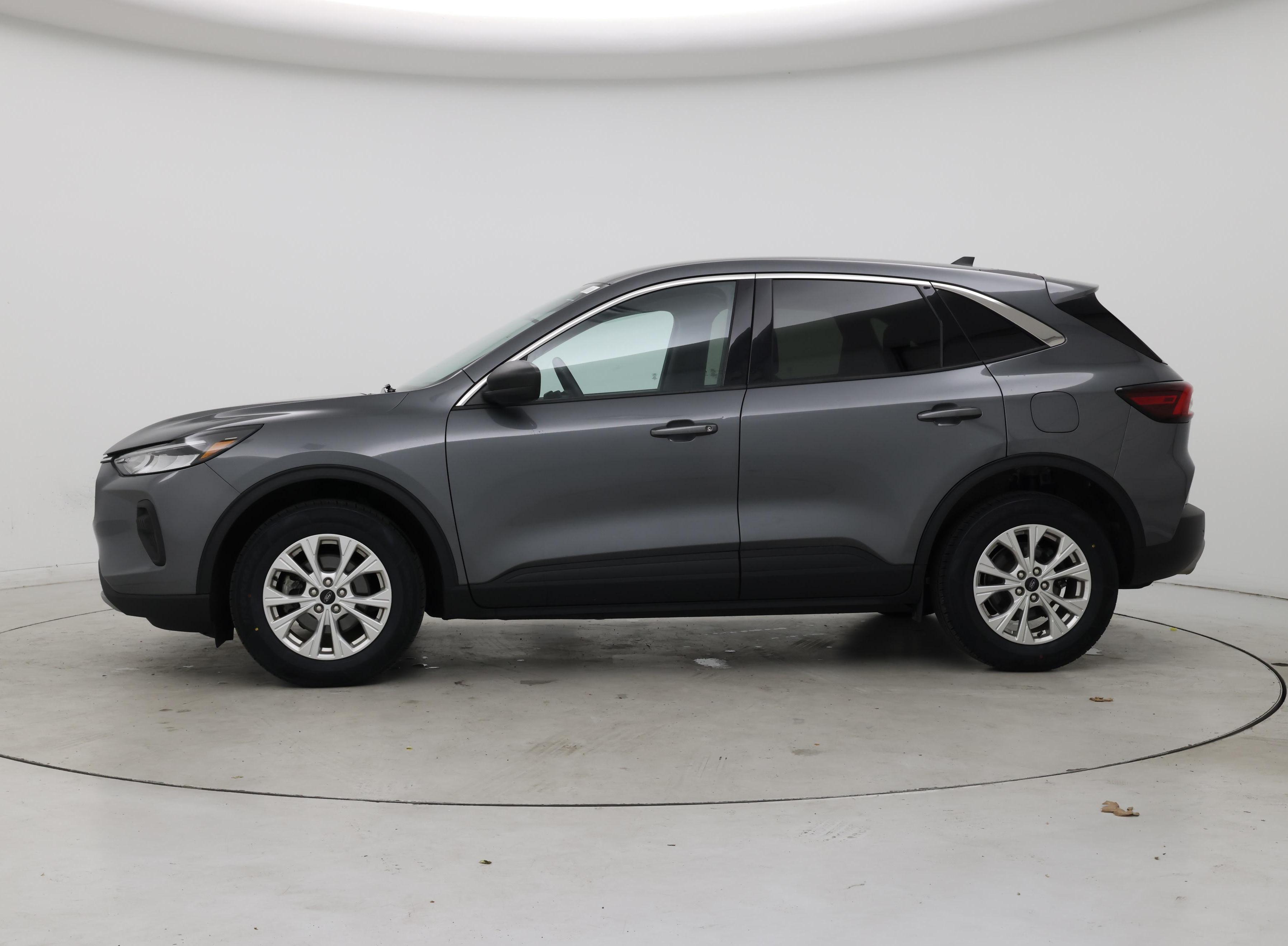 Thumbnail: 2023 Ford Escape - 3