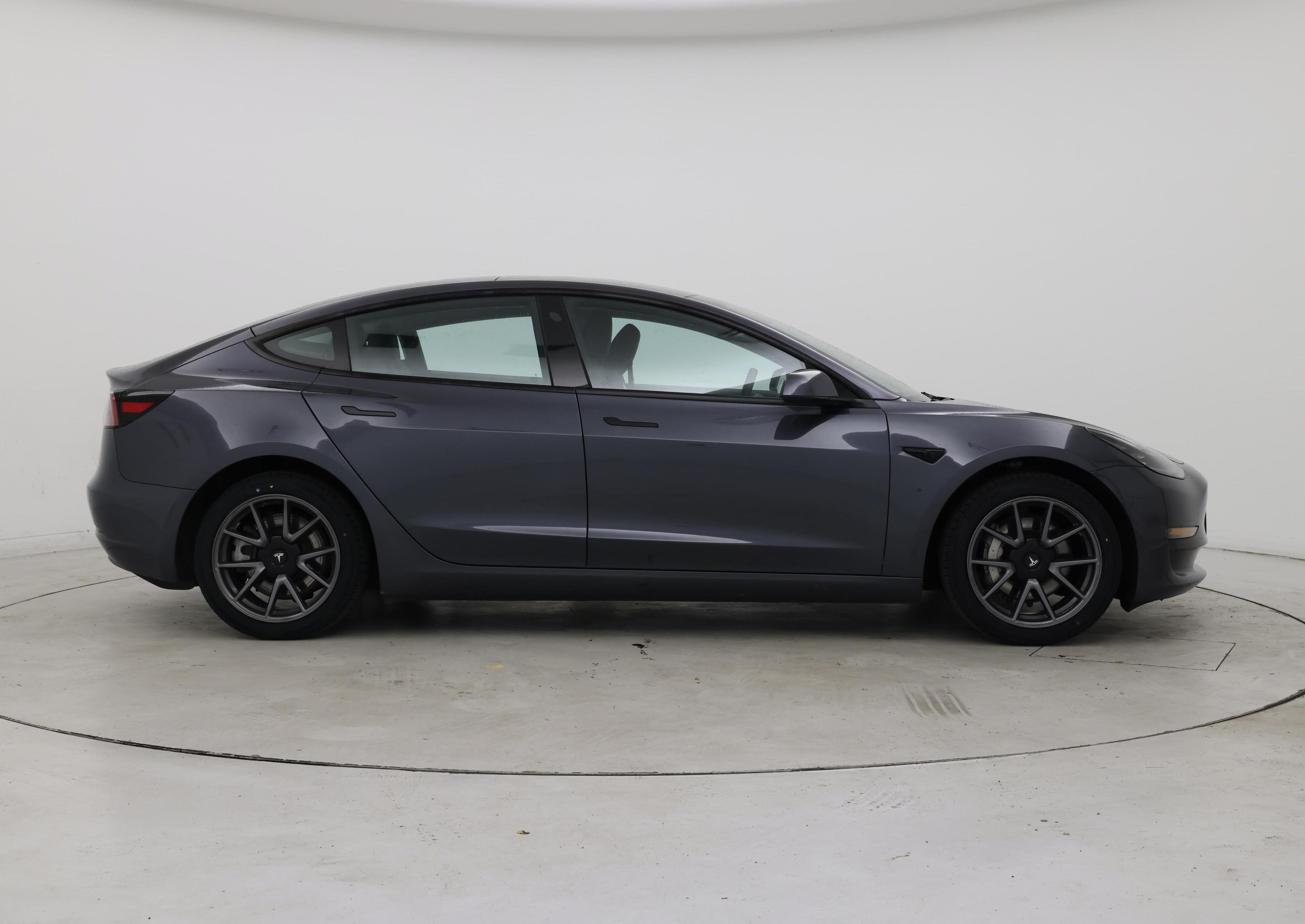 Thumbnail: 2023 Tesla Model 3 - 7