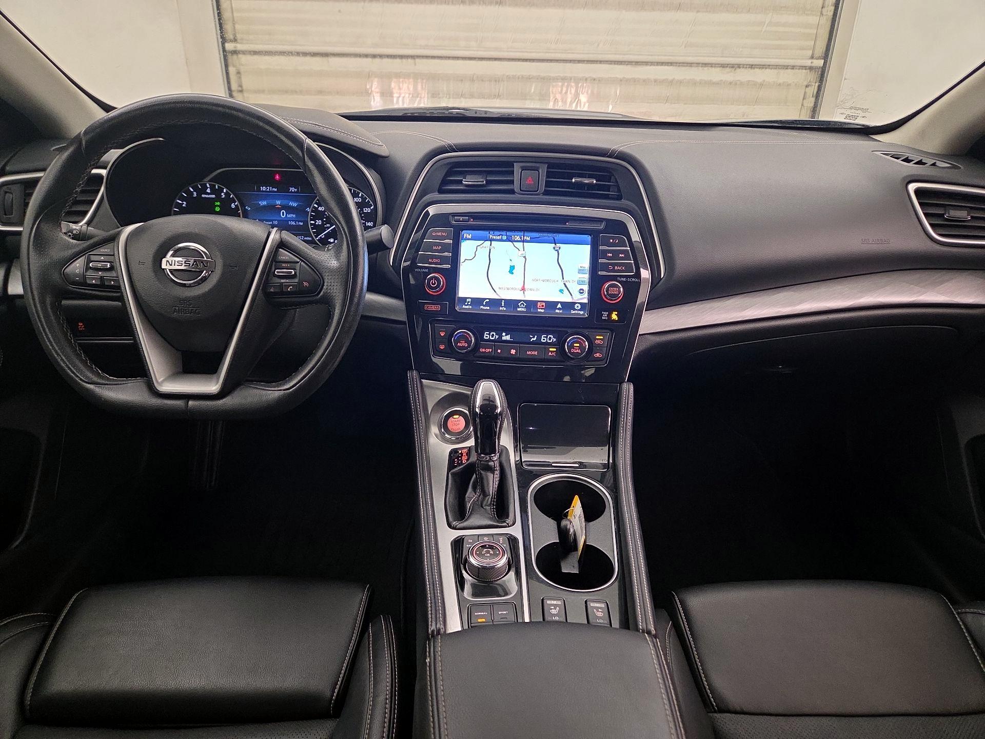 Thumbnail: 2017 Nissan Maxima - 9