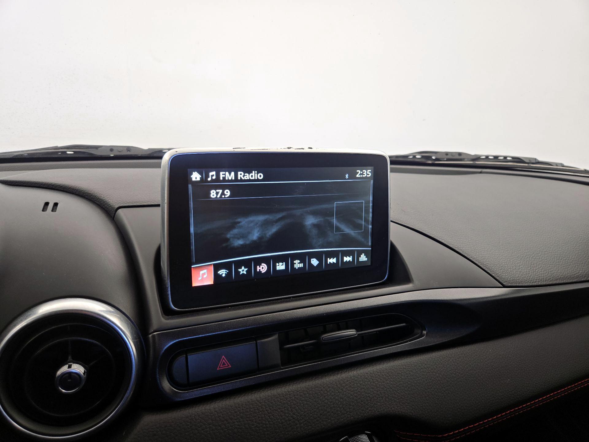 Thumbnail: 2019 Fiat 124 Spider - 16