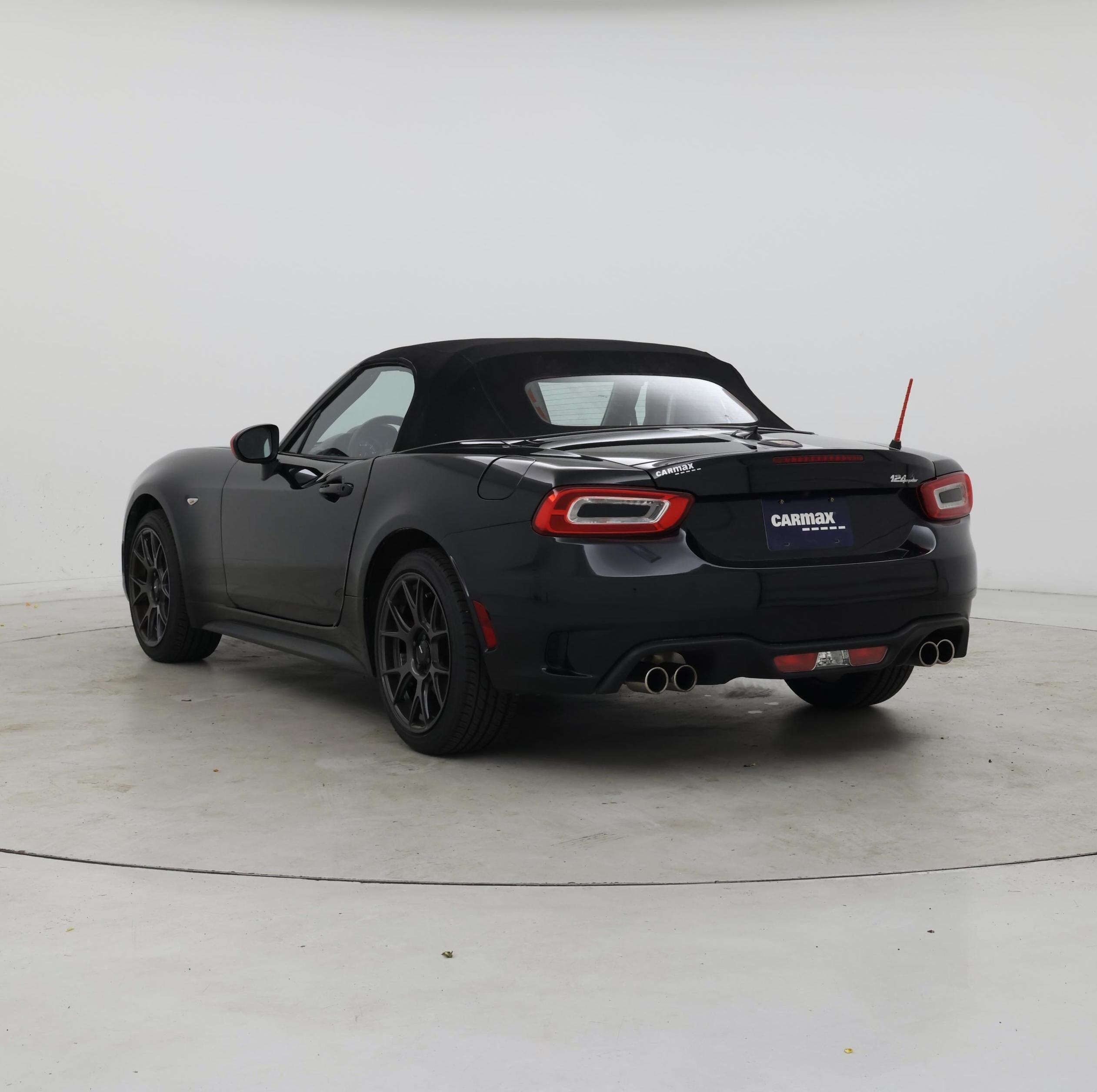 Thumbnail: 2019 Fiat 124 Spider - 2