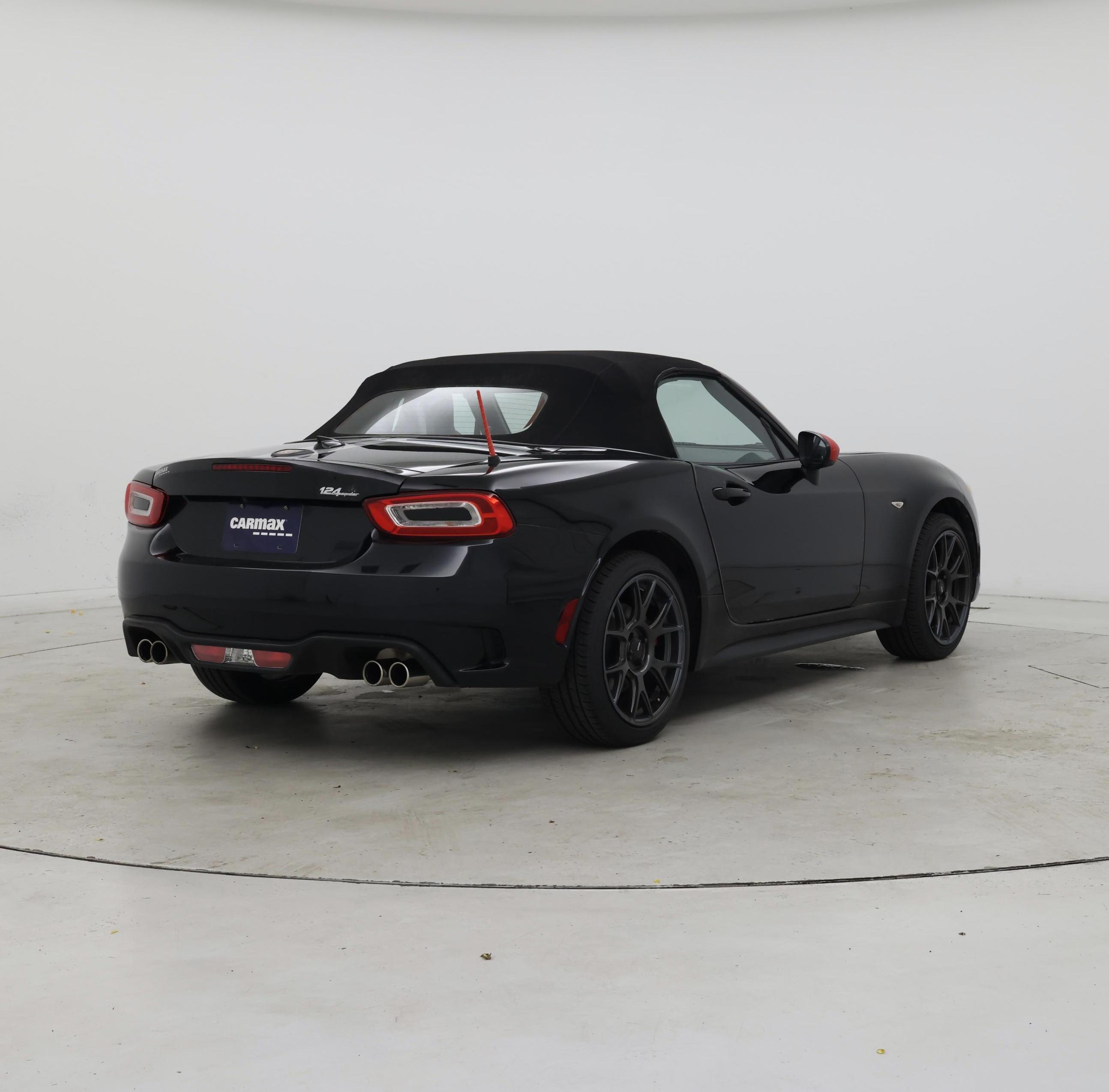 Thumbnail: 2019 Fiat 124 Spider - 8